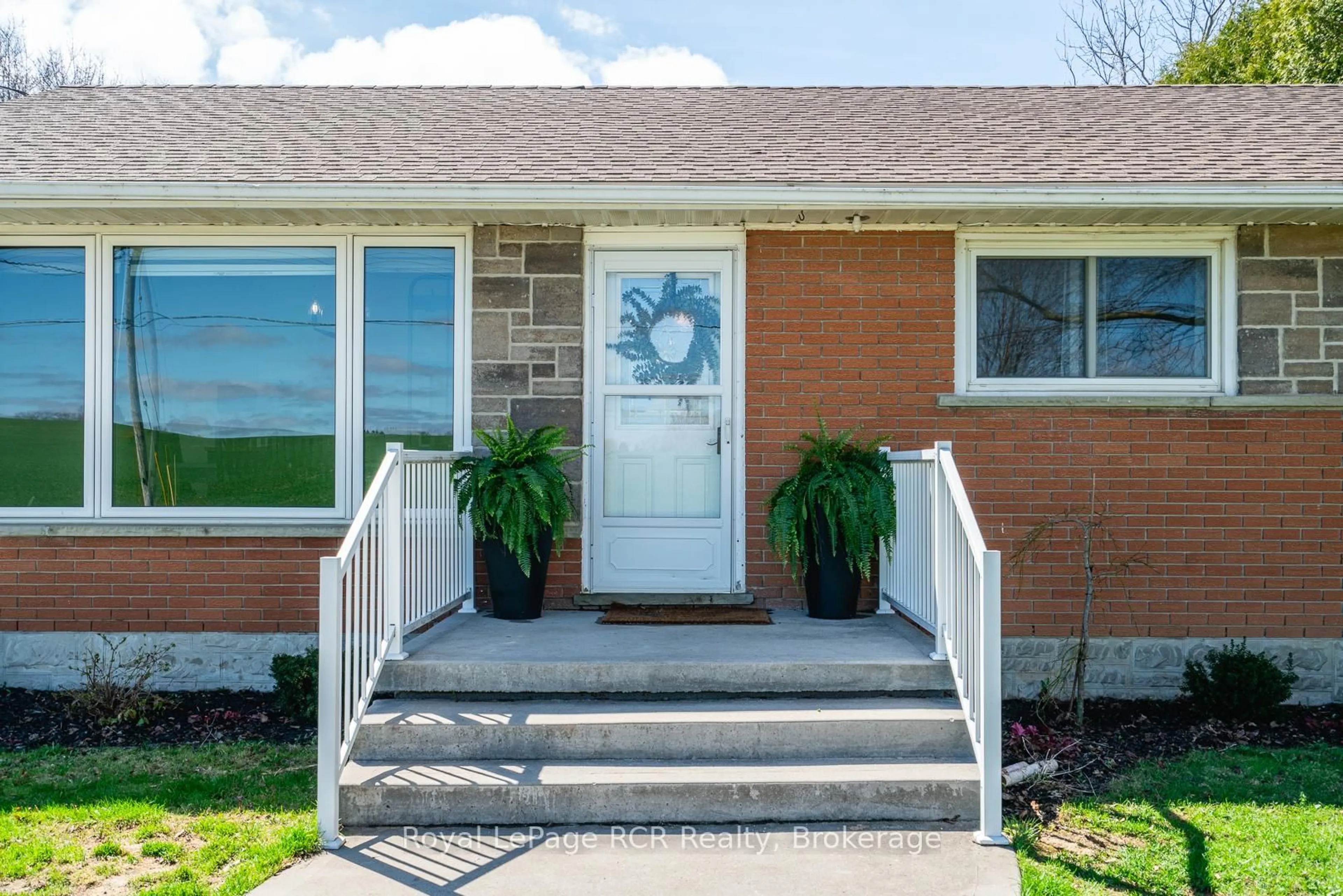 Home with vinyl exterior material, street for 121 Helena St, West Grey Ontario N0G 1C0