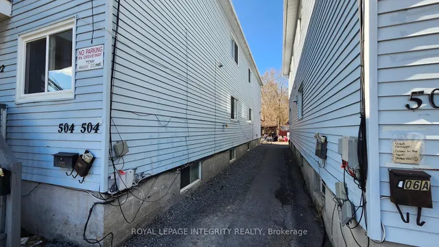 504 Walton St, Cornwall 2