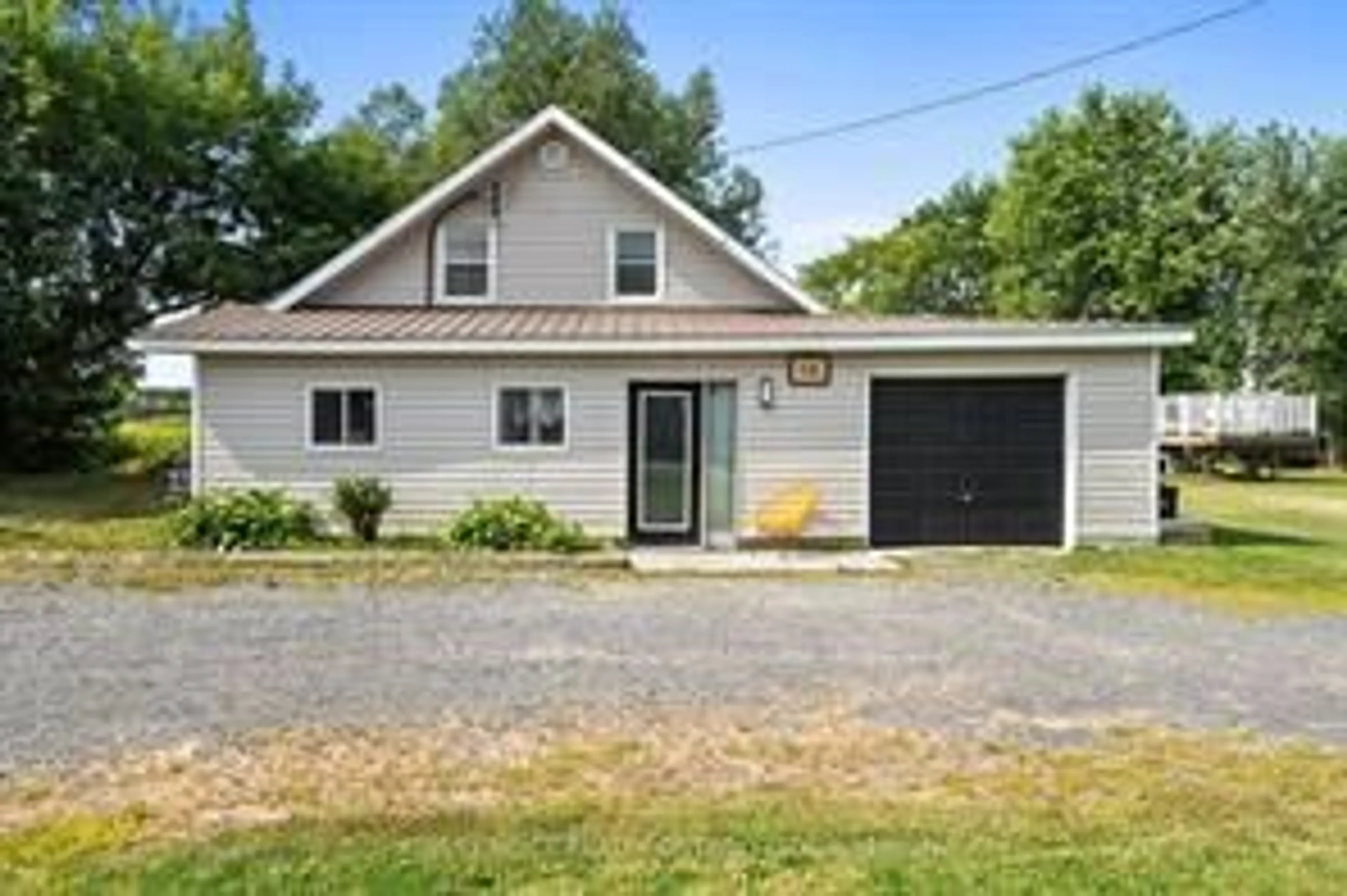 Home with vinyl exterior material, street for 10 Campbell Reid Crt, Ottawa Ontario K2K 1X7