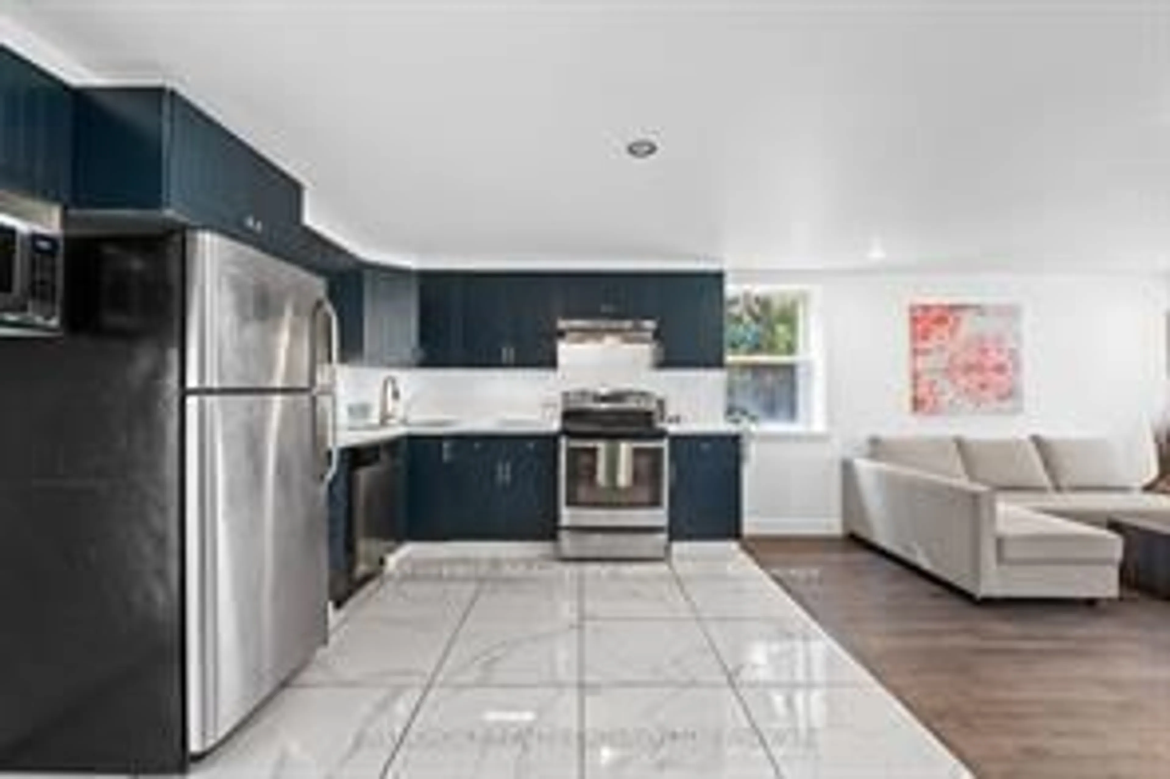 Open concept kitchen, ceramic/tile floor for 10 Campbell Reid Crt, Ottawa Ontario K2K 1X7