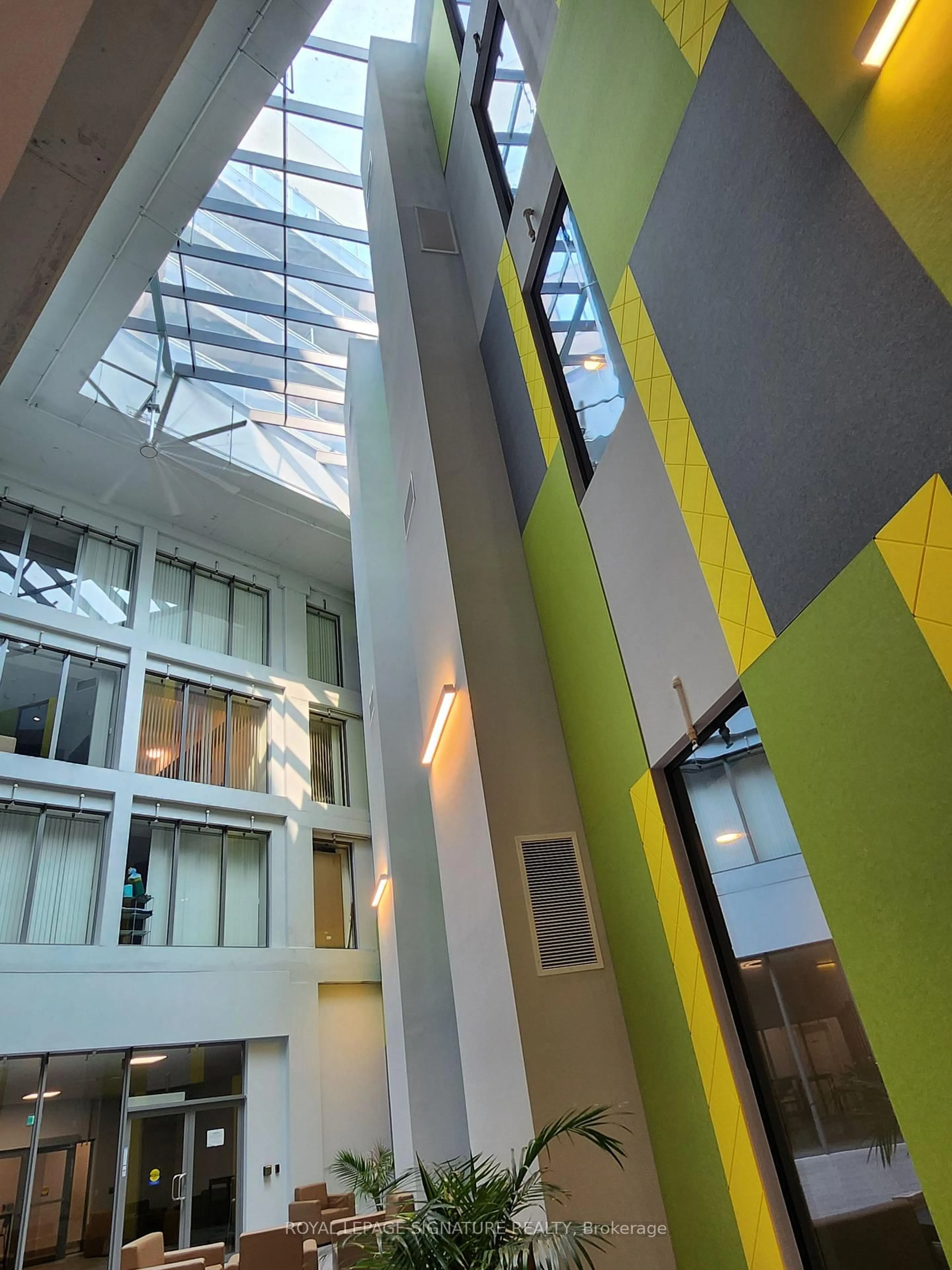 Indoor foyer for 652 Princess St #819, Kingston Ontario K7L 1E5