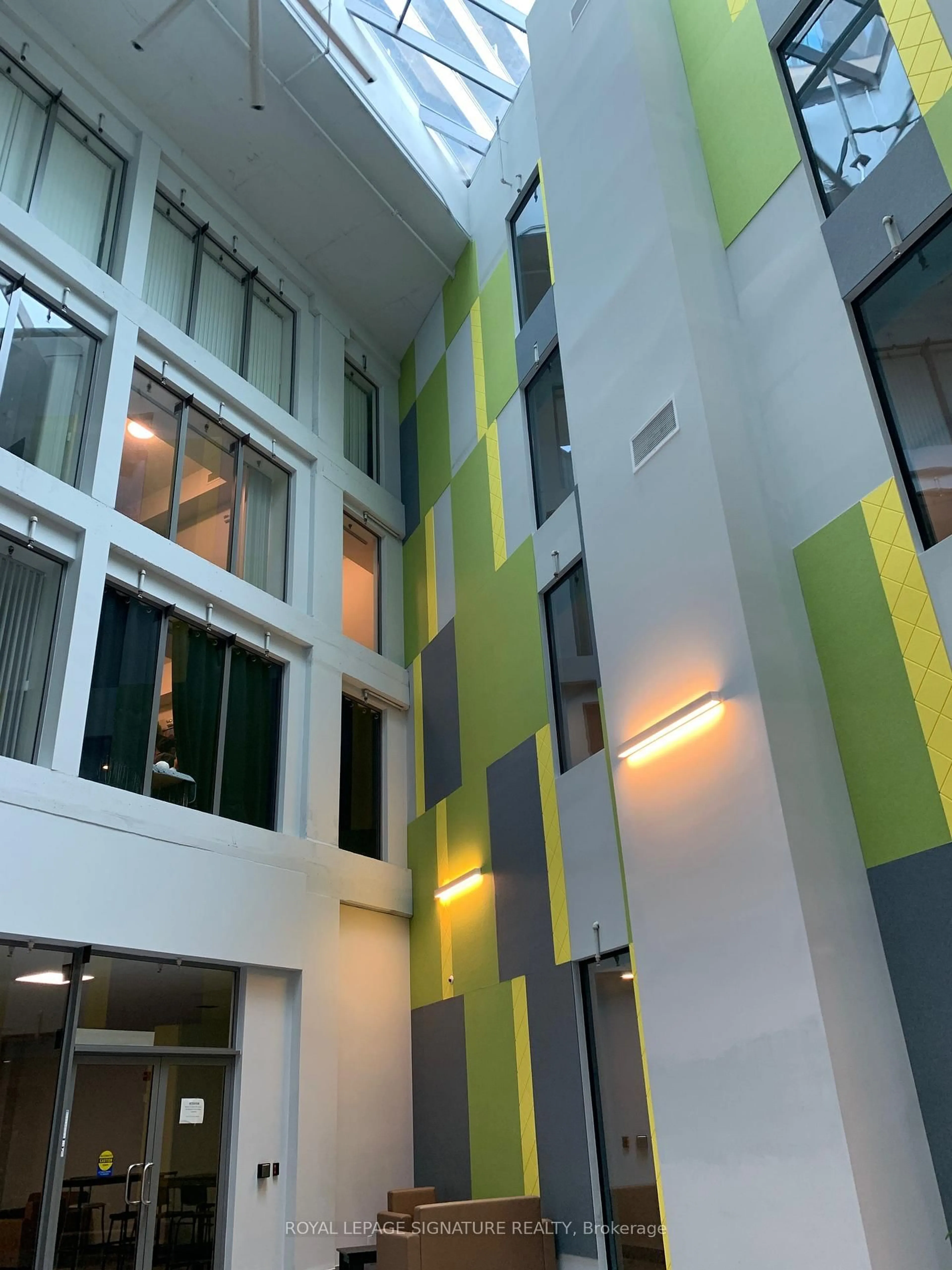 Indoor foyer for 652 Princess St #819, Kingston Ontario K7L 1E5