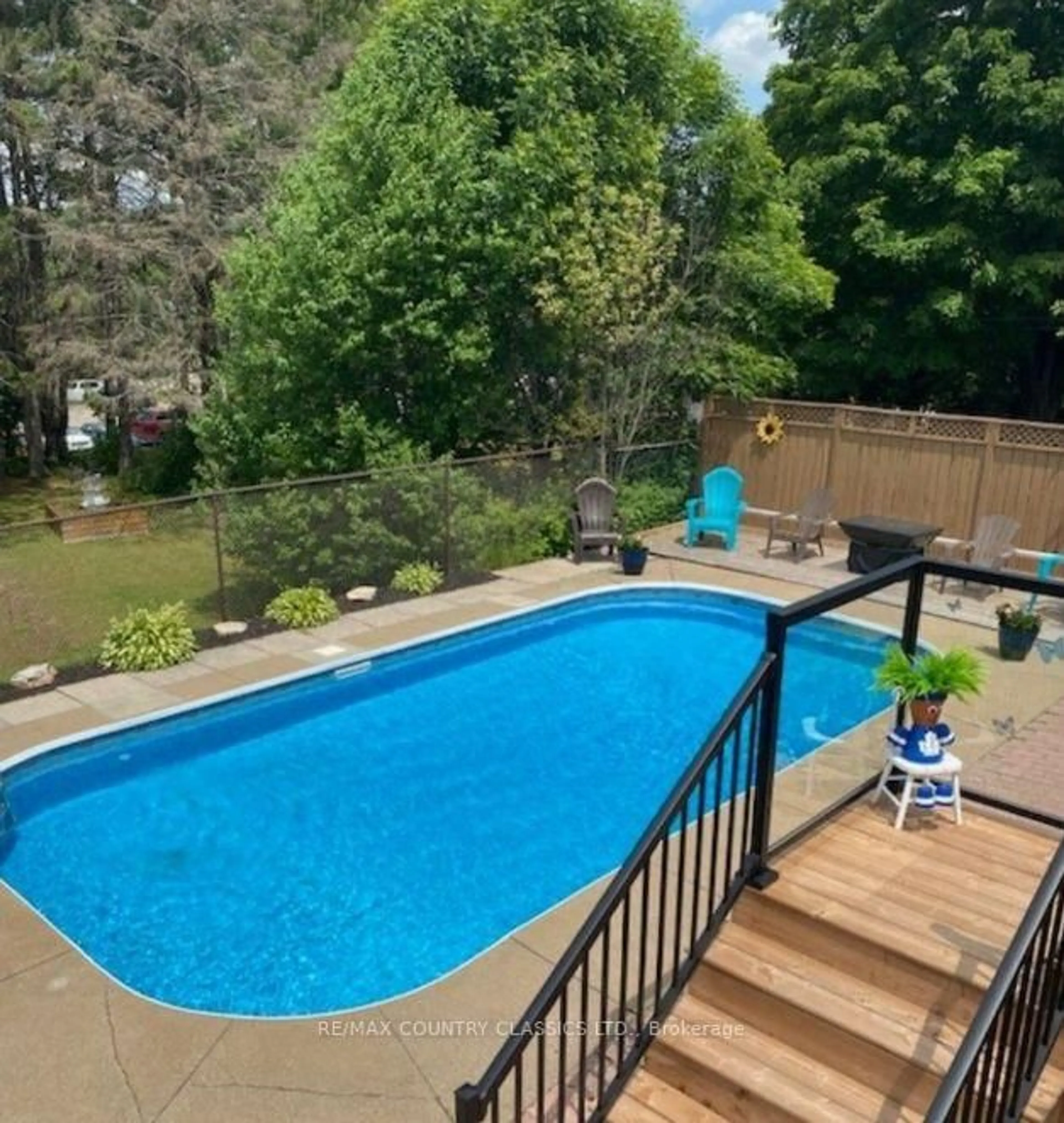 Pool for 99 Maple St, Bancroft Ontario K0L 1C0