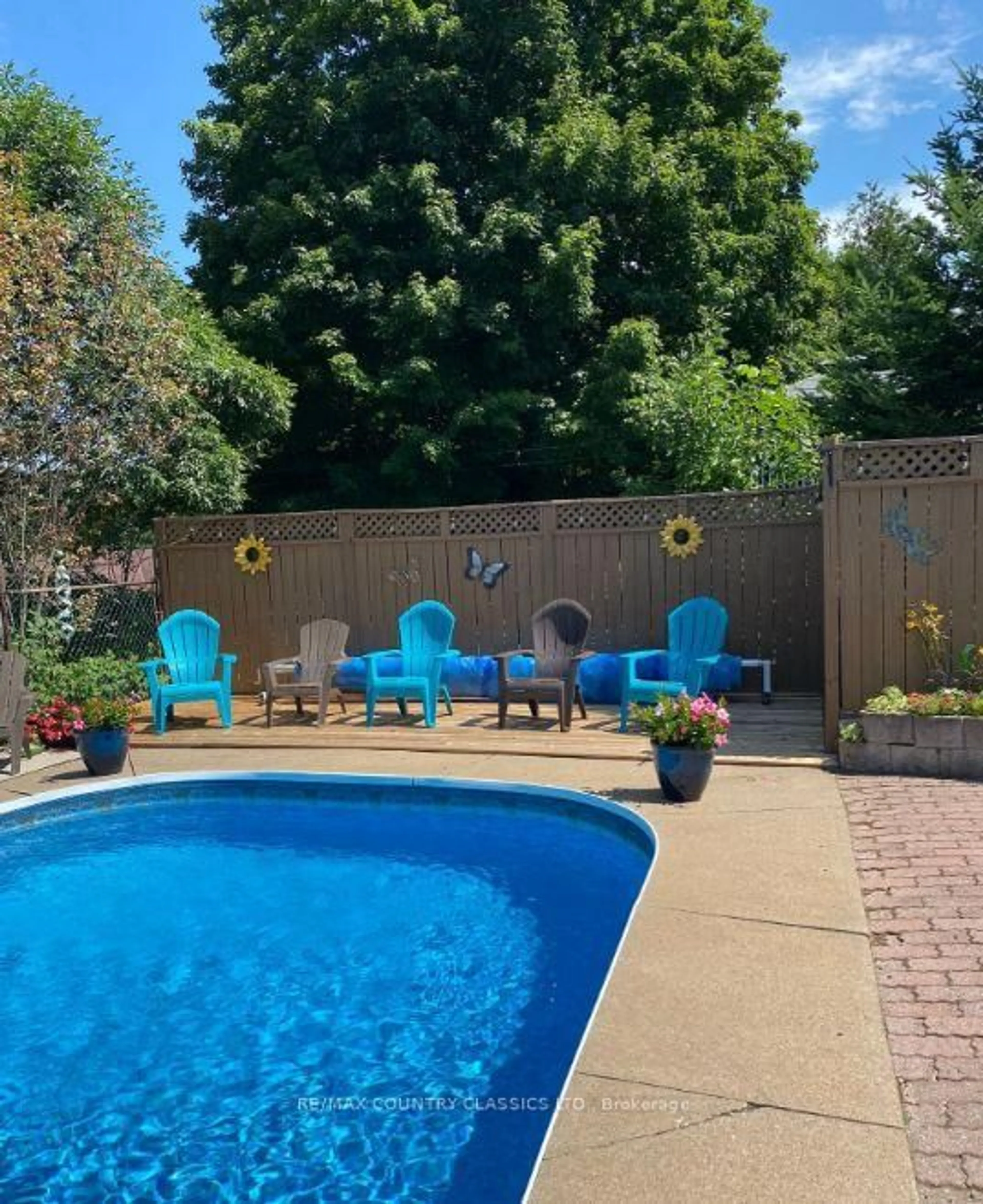 Pool for 99 Maple St, Bancroft Ontario K0L 1C0