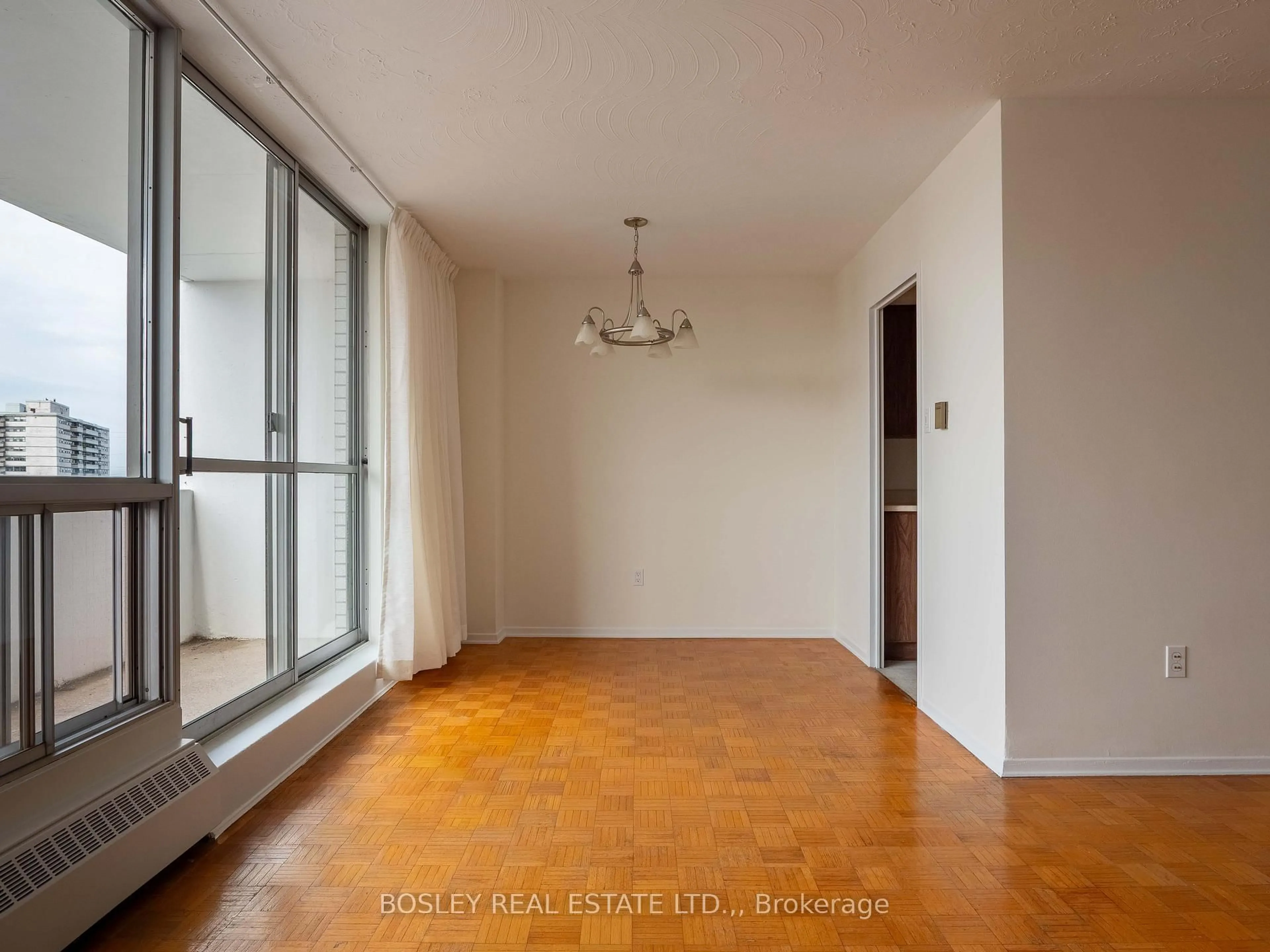 Unknown for 15 Towering Heights Blvd #808, St. Catharines Ontario L2T 3G7