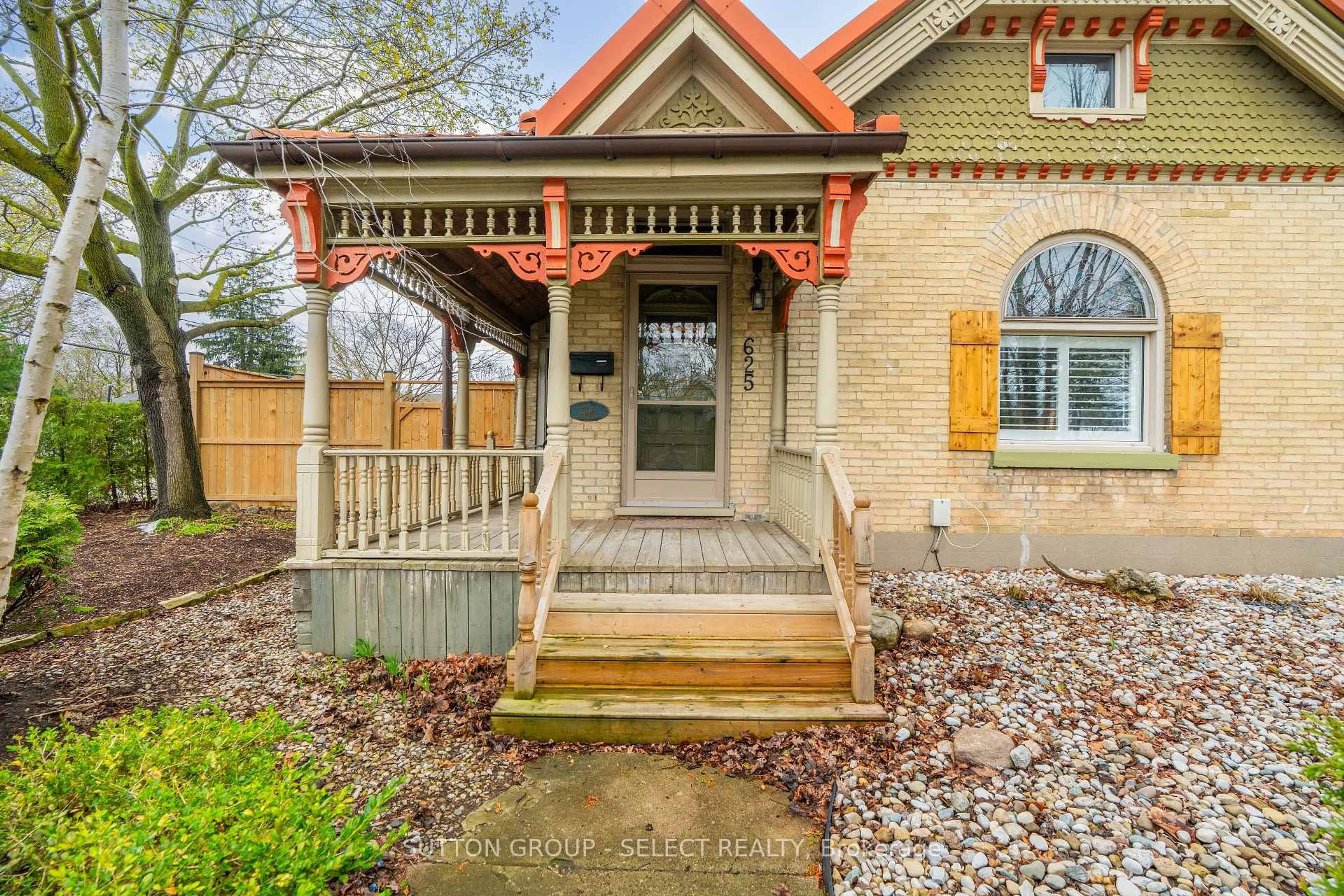 Home with brick exterior material, street for 625 Hale St, London East Ontario N5W 1H9