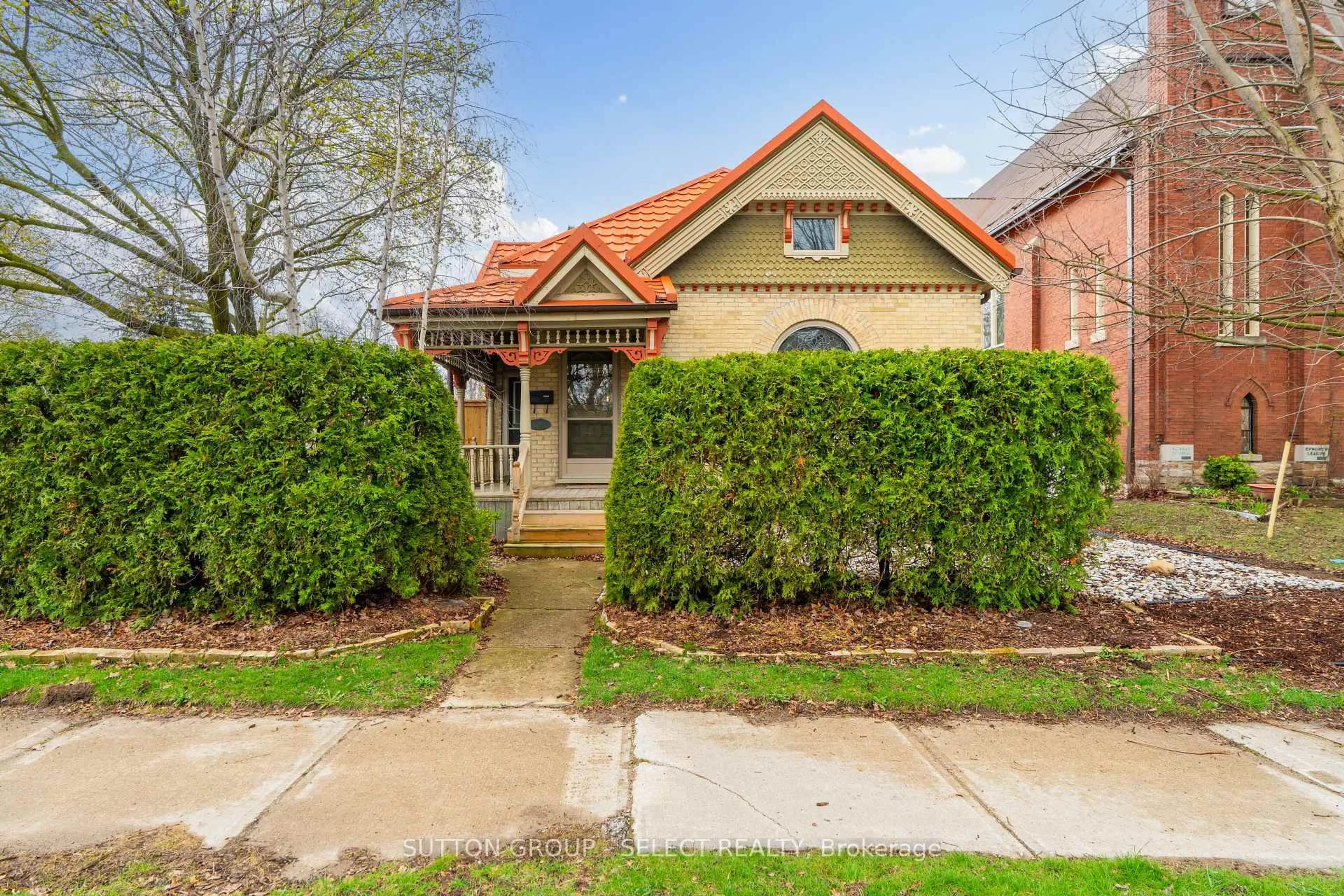 Home with brick exterior material, street for 625 Hale St, London East Ontario N5W 1H9