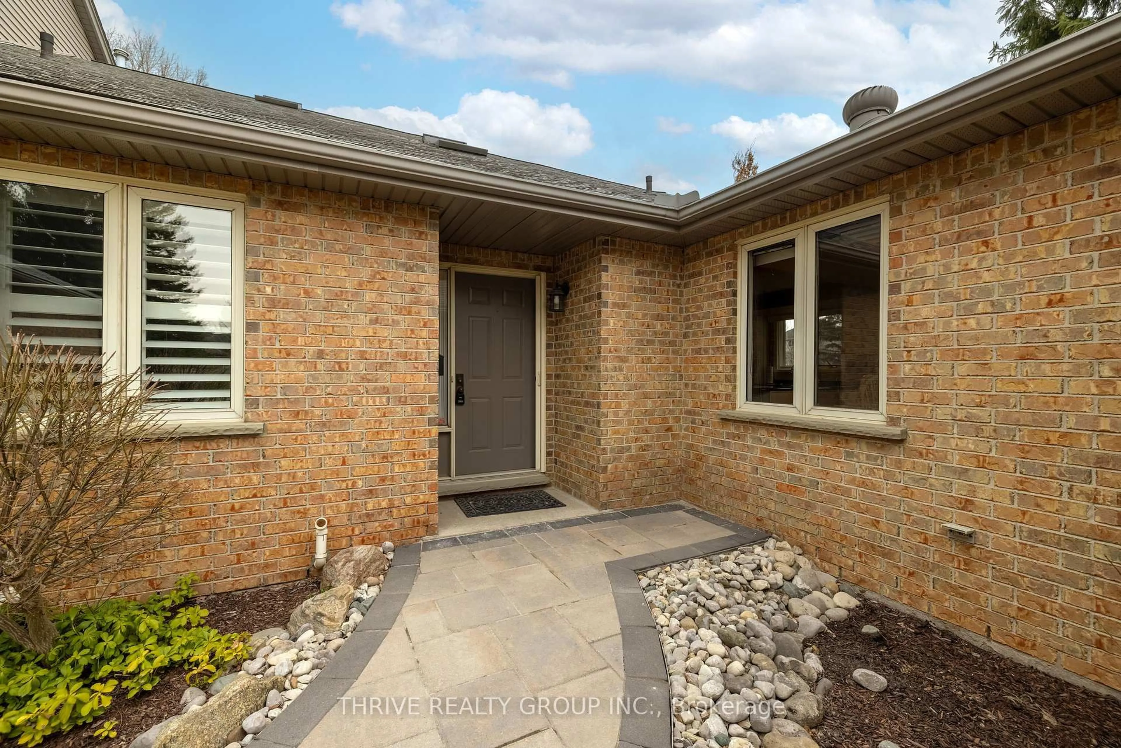 Home with brick exterior material, street for 701 Lansdowne Ave #25, Woodstock Ontario N4T 1K1