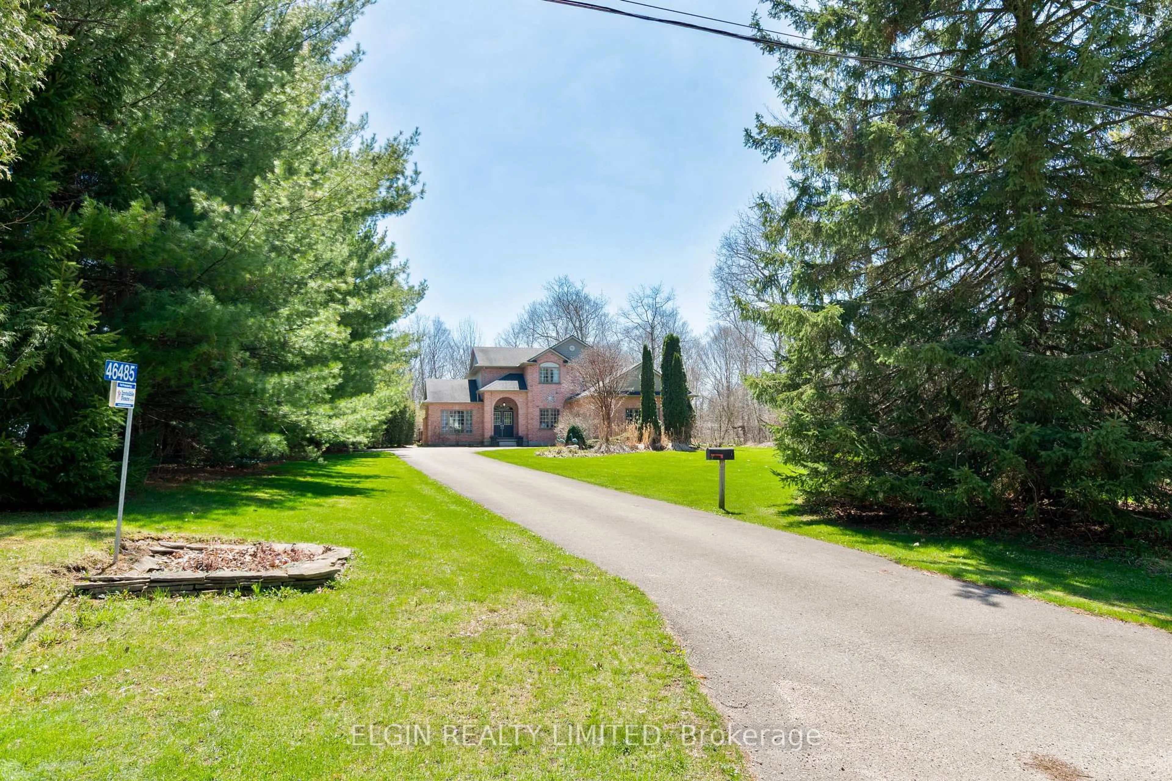 A pic from outside/outdoor area/front of a property/back of a property/a pic from drone, street for 46485 Sparta Line, Central Elgin Ontario N0L 2H0