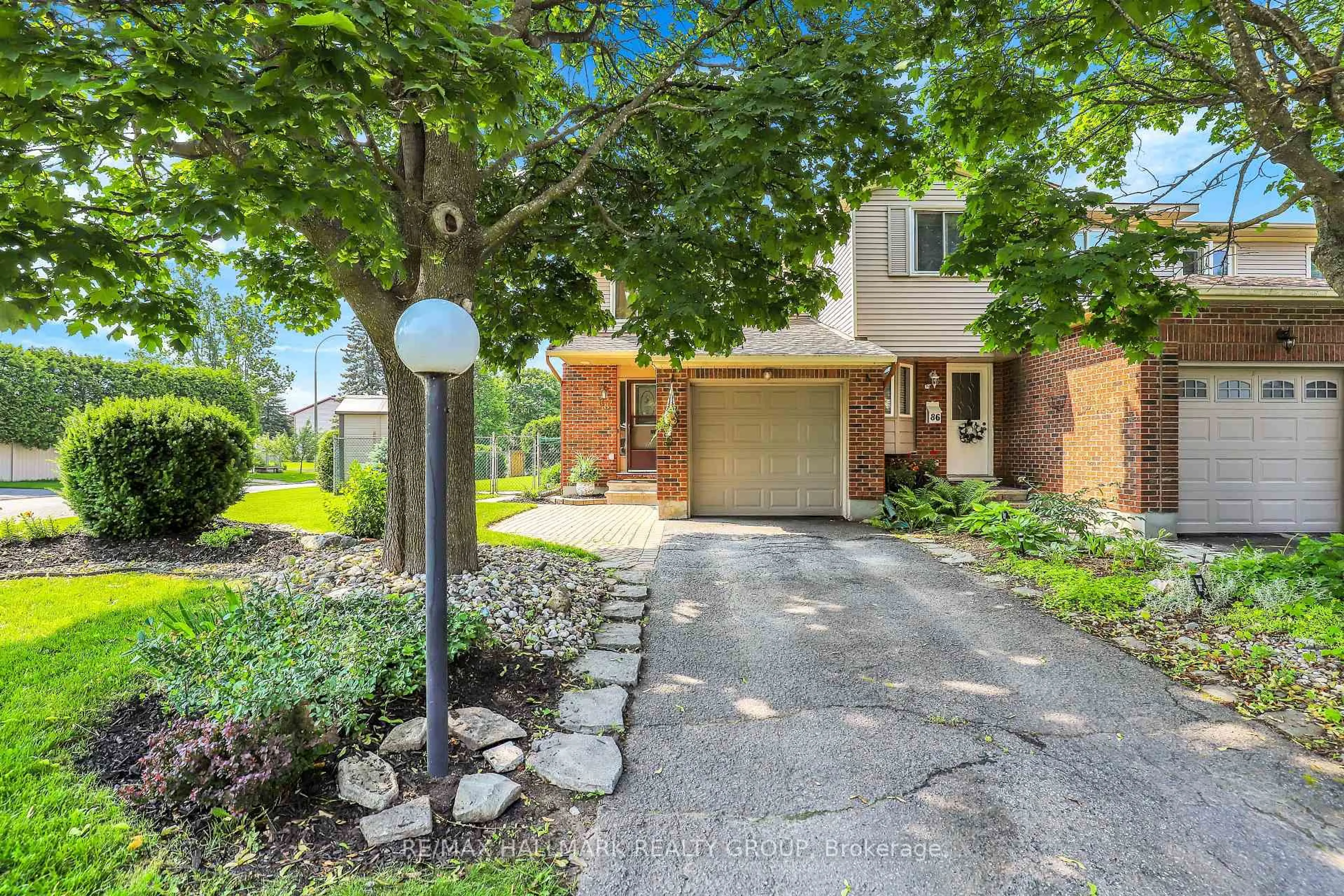 Unknown for 88 Homestead St, Nepean Ontario K2E 7N6