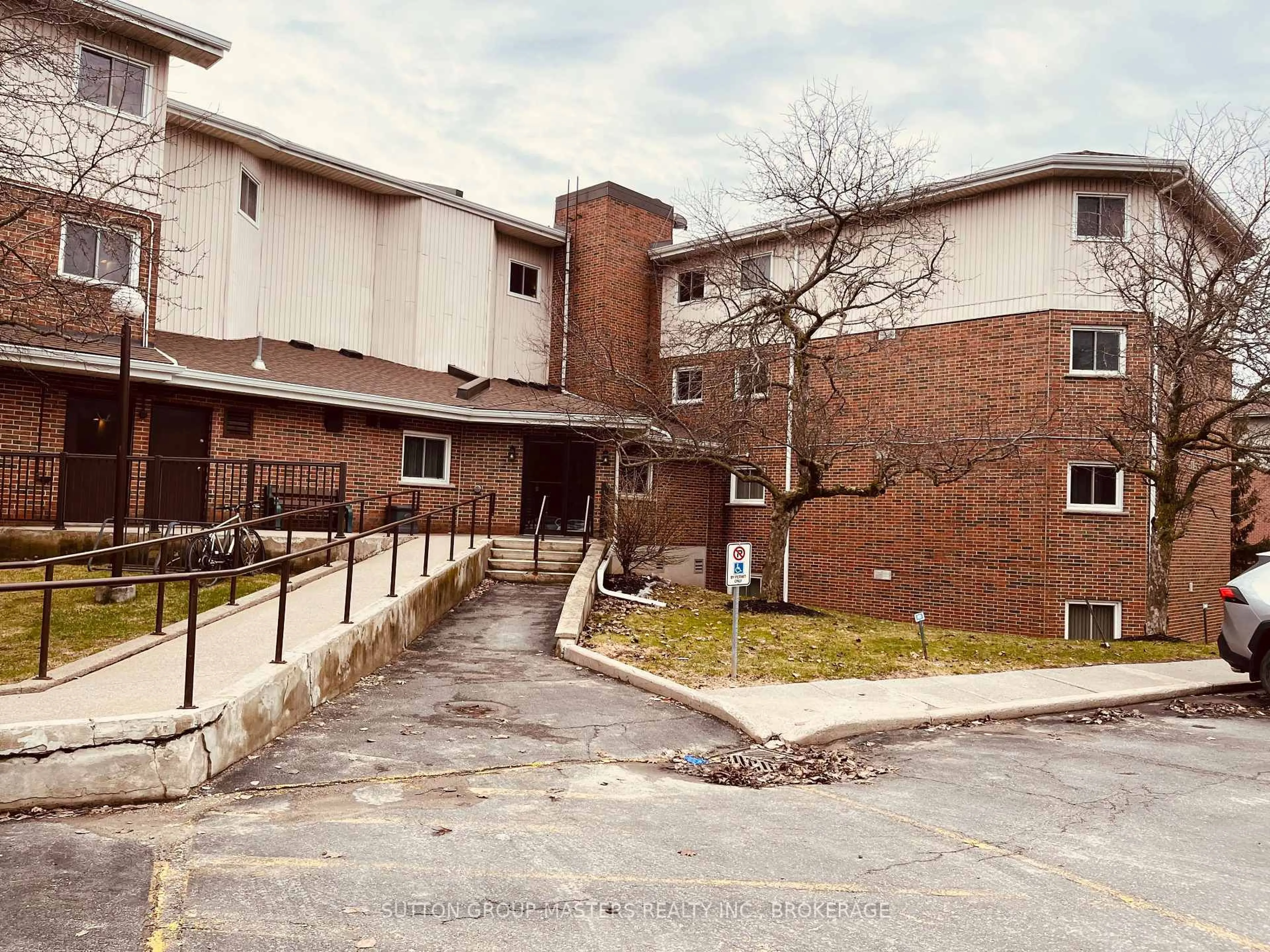 Unknown for 266 Guthrie Dr #301, Kingston Ontario K7K 6K8