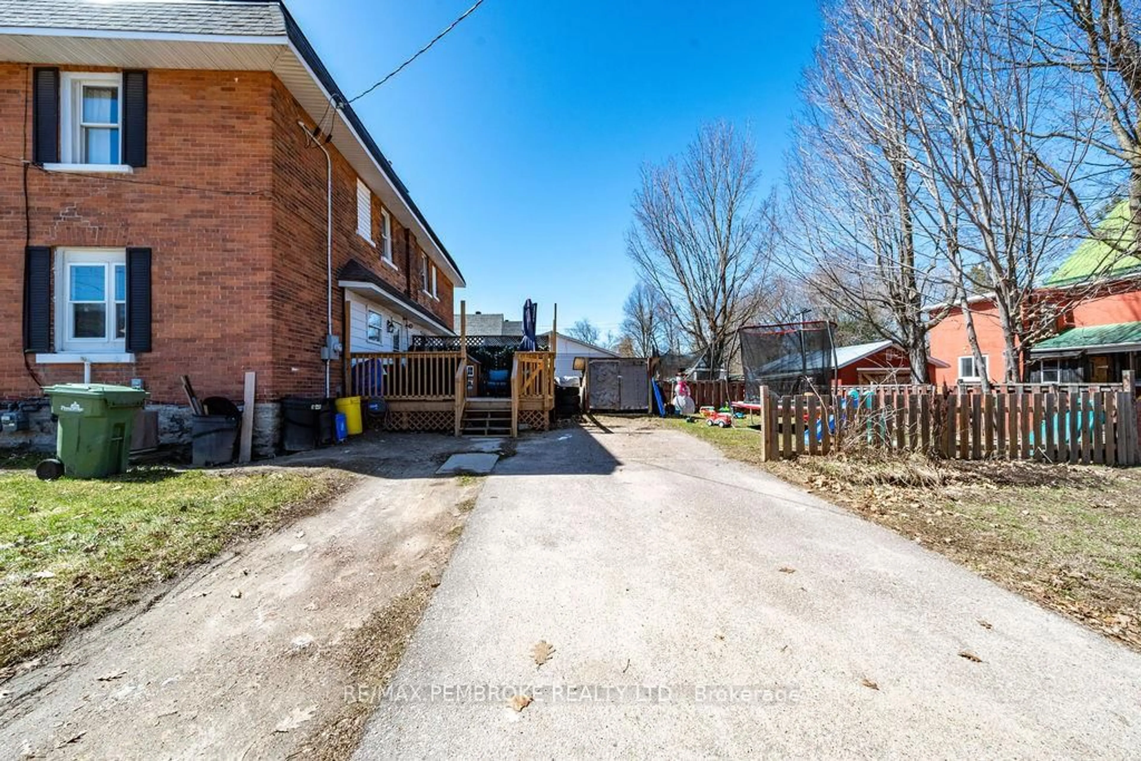 A pic from outside/outdoor area/front of a property/back of a property/a pic from drone, street for 503 Miller St, Pembroke Ontario K8A 5Z7