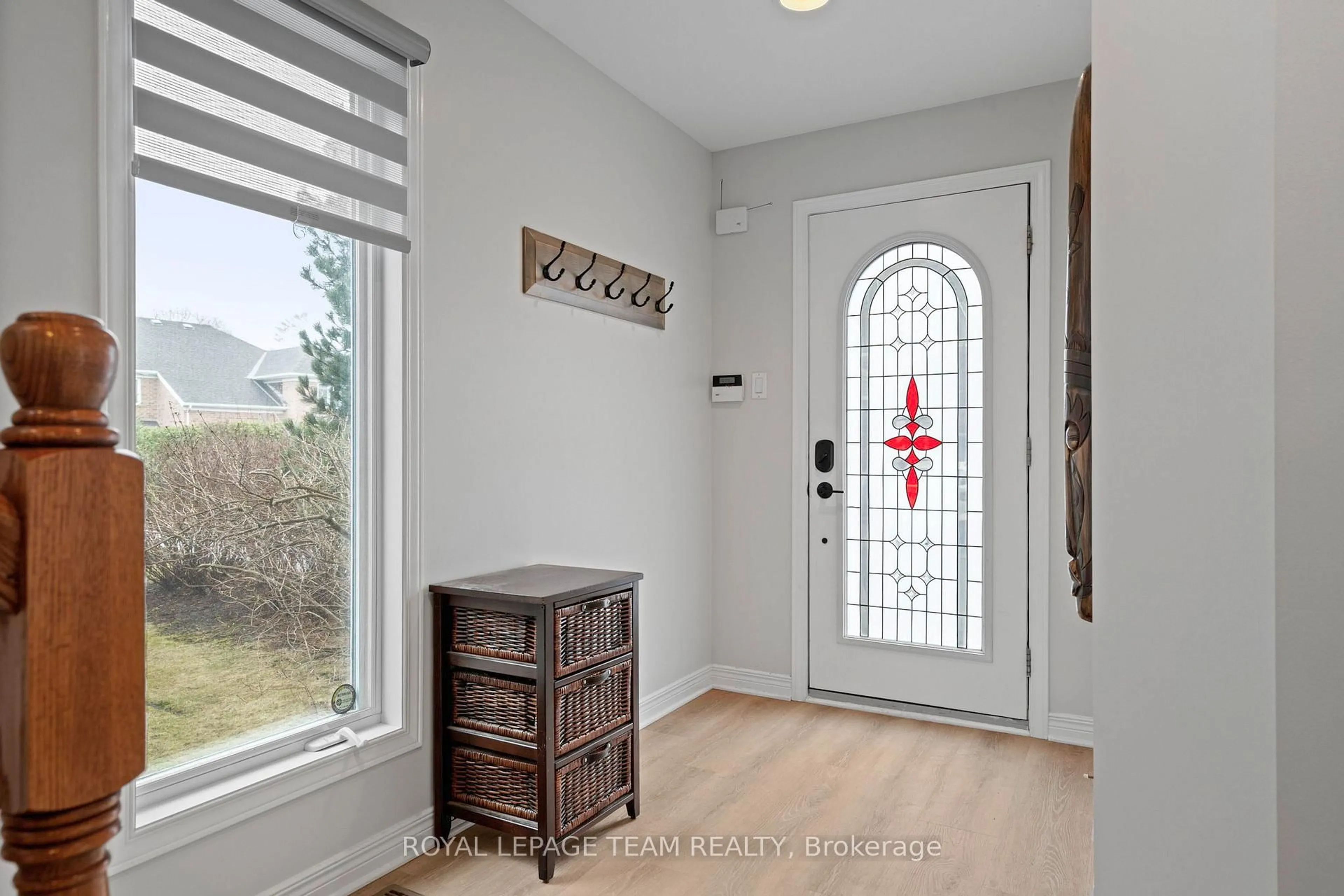Indoor entryway for 173 West Village Private, Ottawa Ontario K1Z 1E1