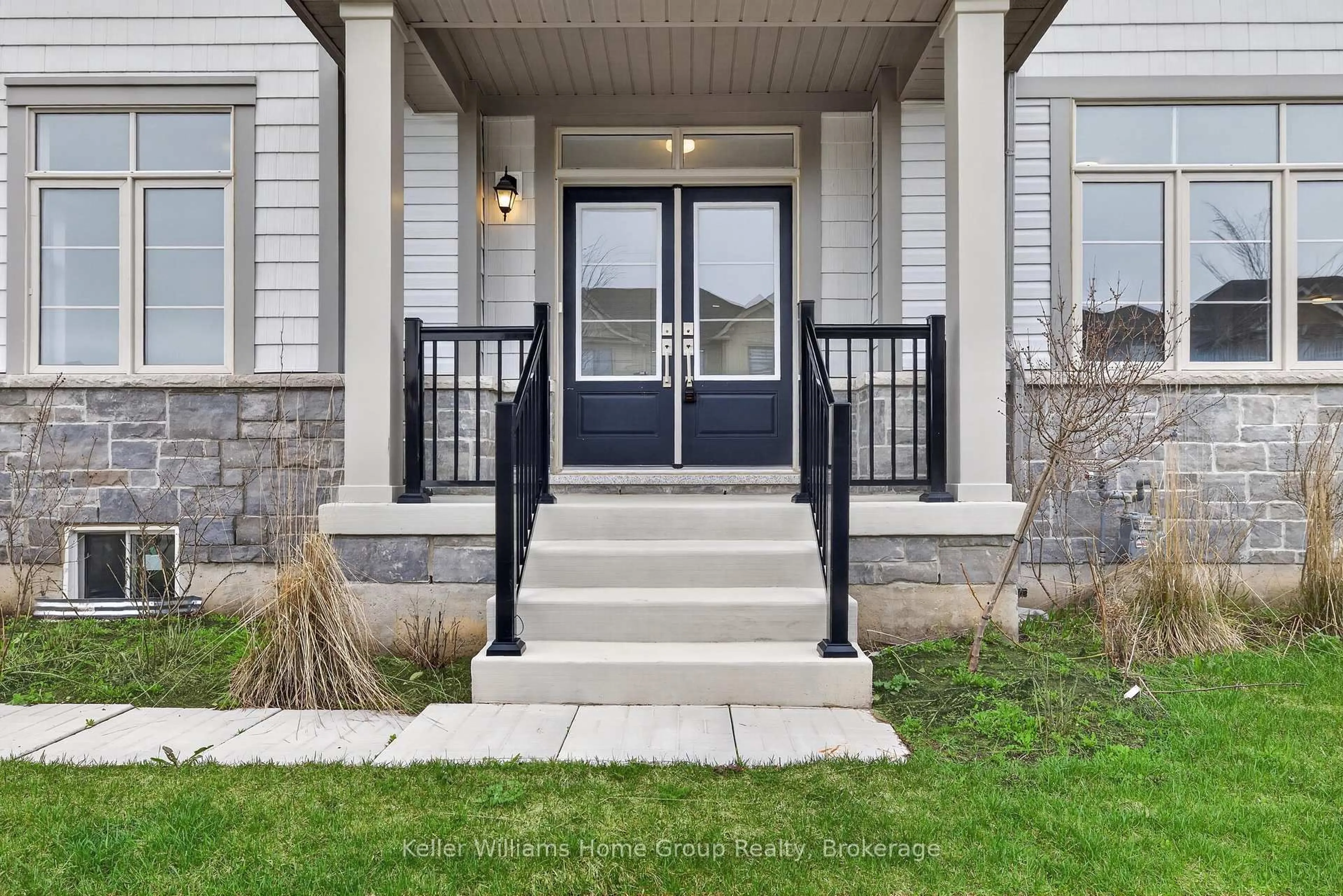 Indoor entryway for 179 Rea Dr, Centre Wellington Ontario N1M 0H1