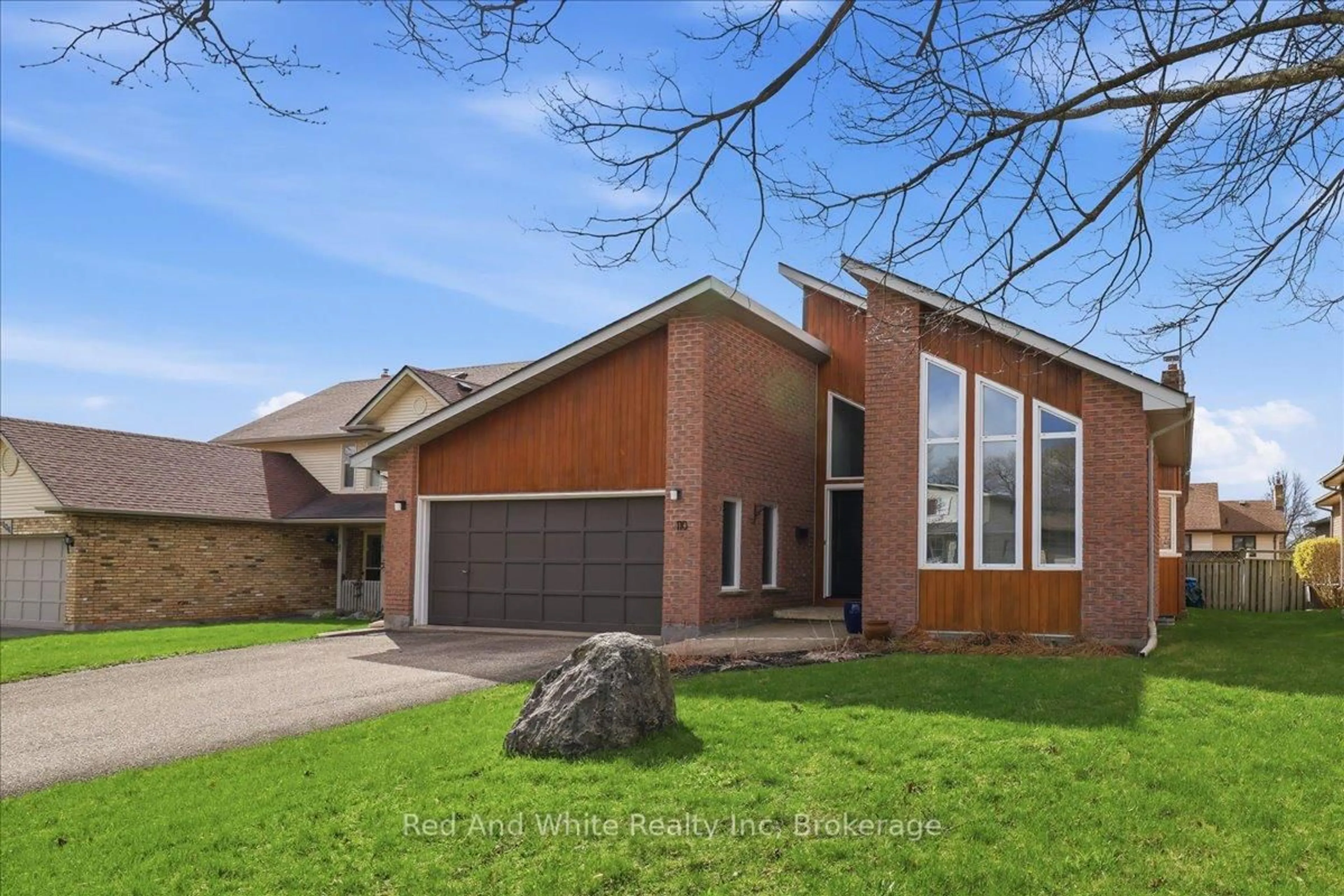 Home with brick exterior material, street for 110 Milton Ave, Cambridge Ontario N3C 3W5