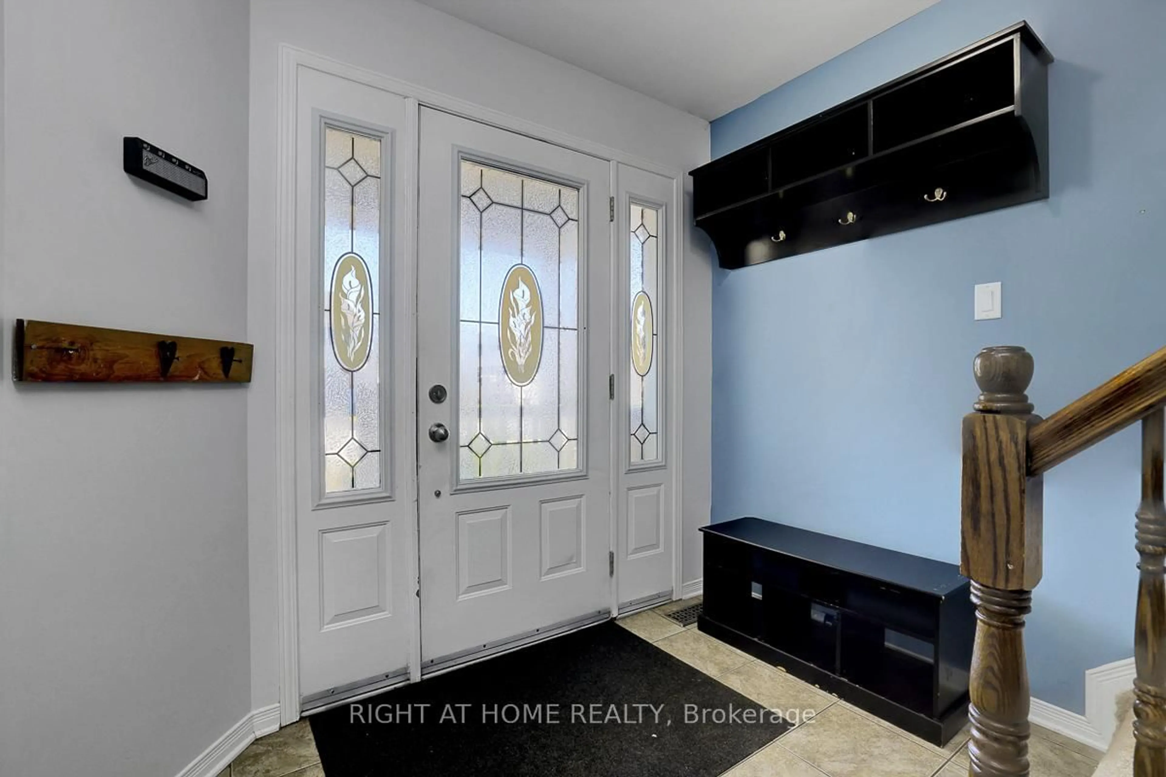 Indoor entryway for 70 Frieday St, Arnprior Ontario K7S 0A6