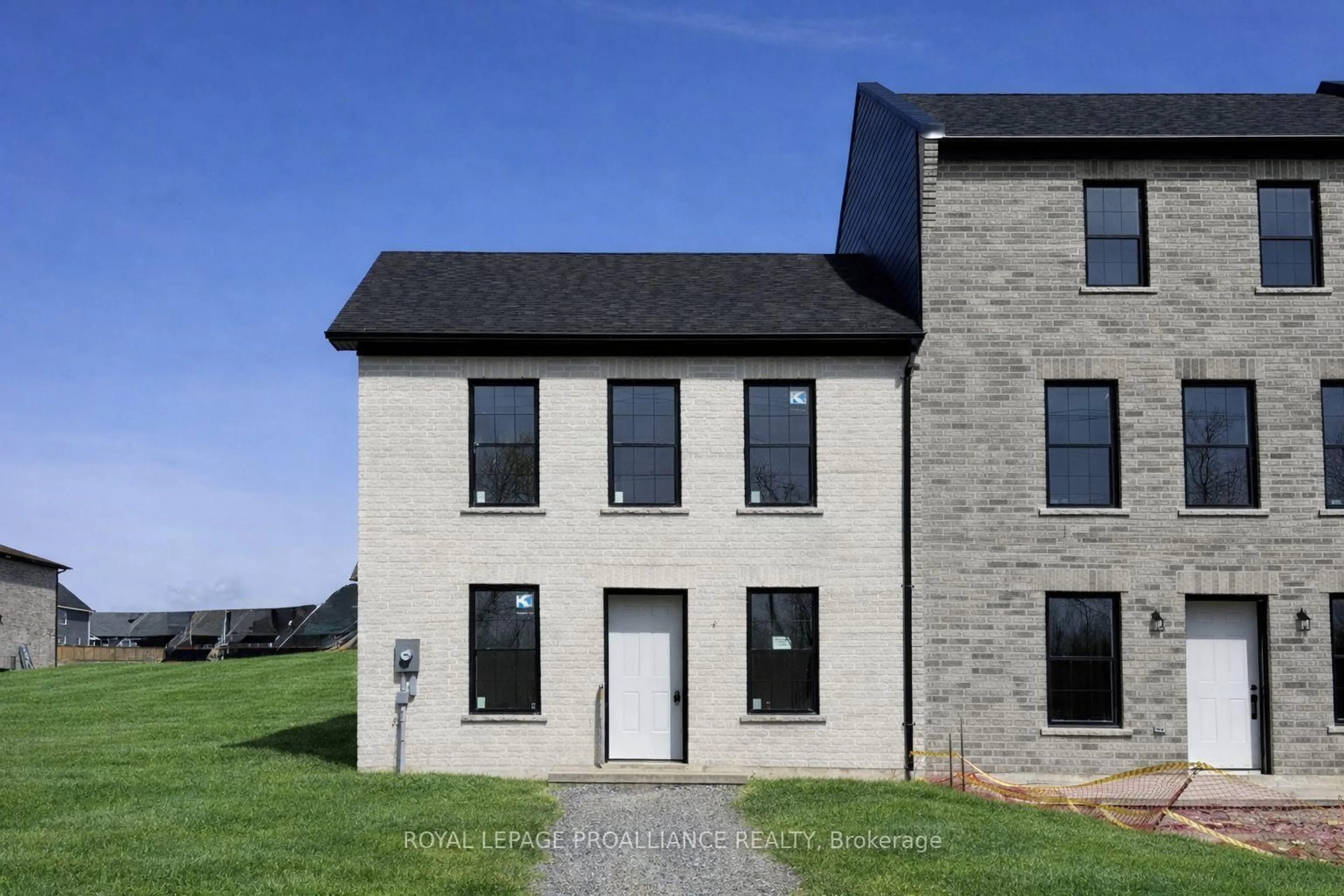 Home with brick exterior material, building for 922 Kerr St, Cobourg Ontario K9A 1N6