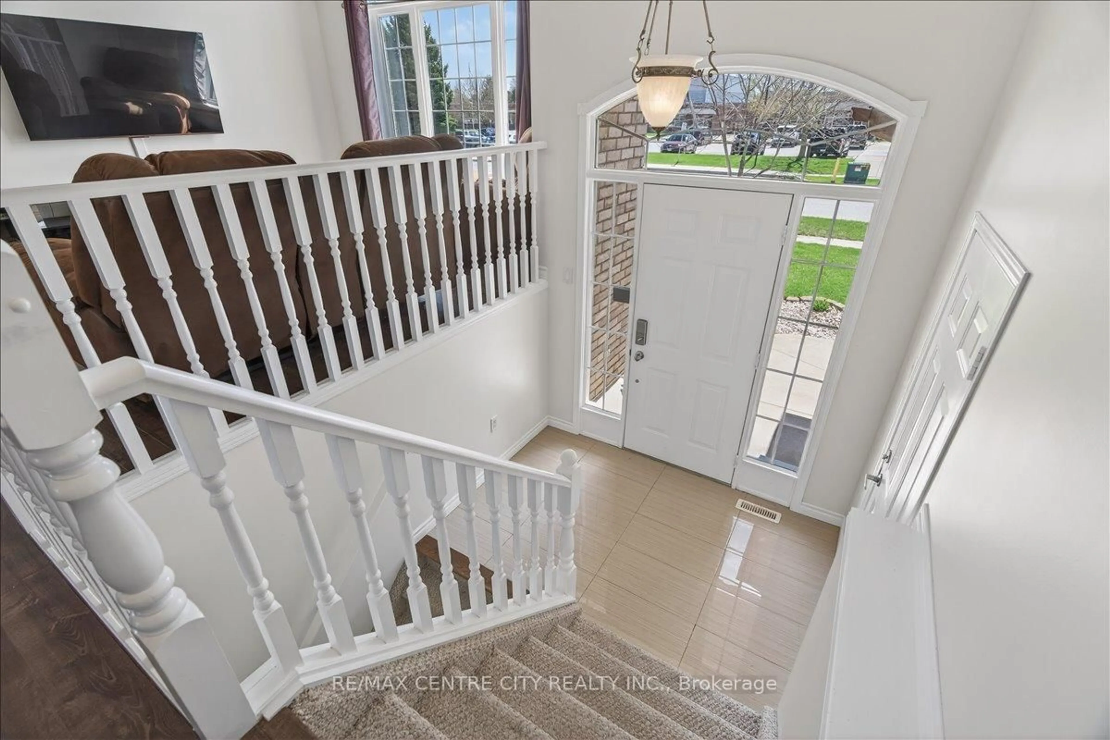 Unknown for 71 Middlesex Dr, Strathroy-Caradoc Ontario N7G 4G5