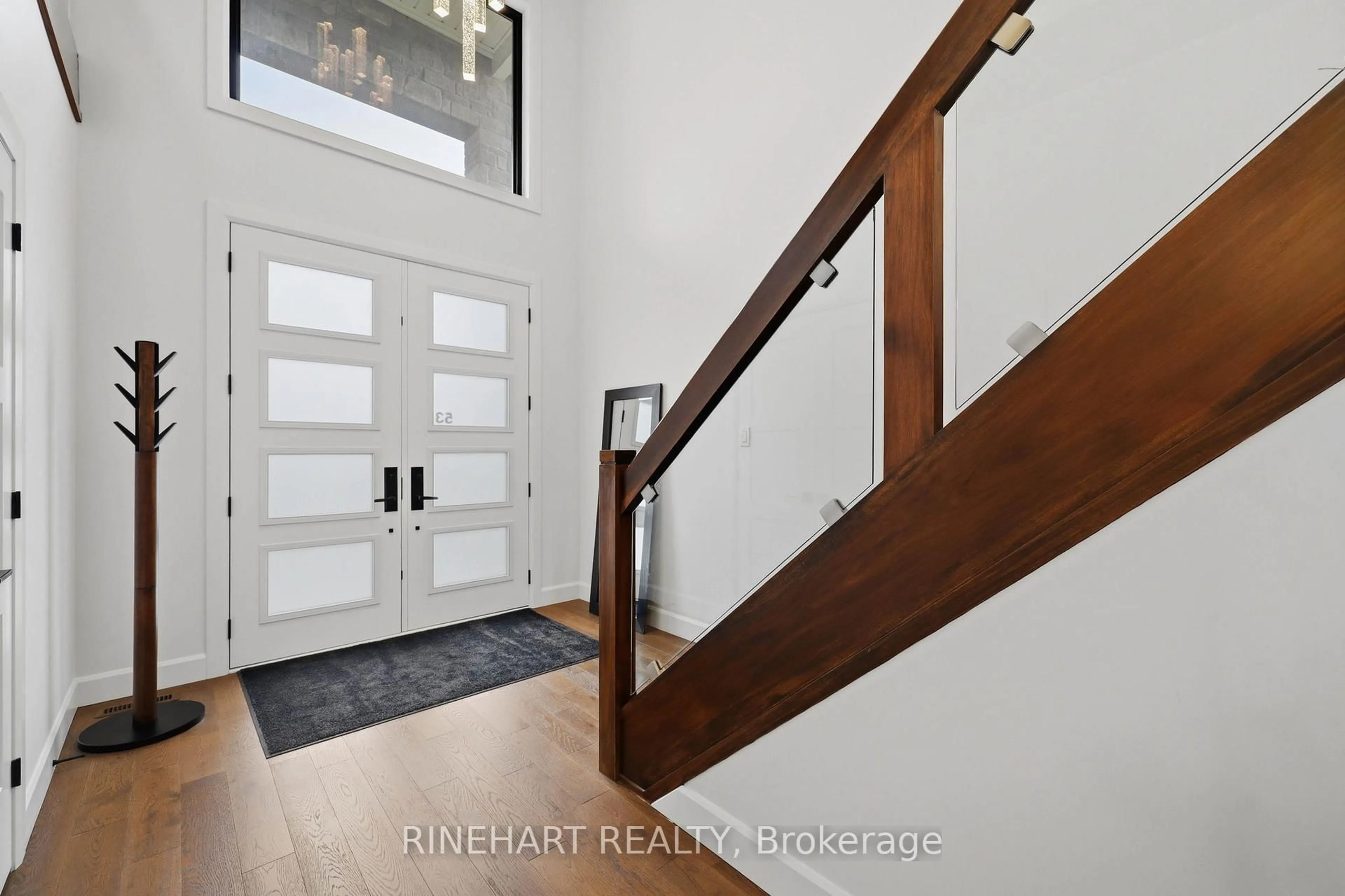 Indoor entryway for 53 McNeil St, Strathroy-Caradoc Ontario N0L 1W0