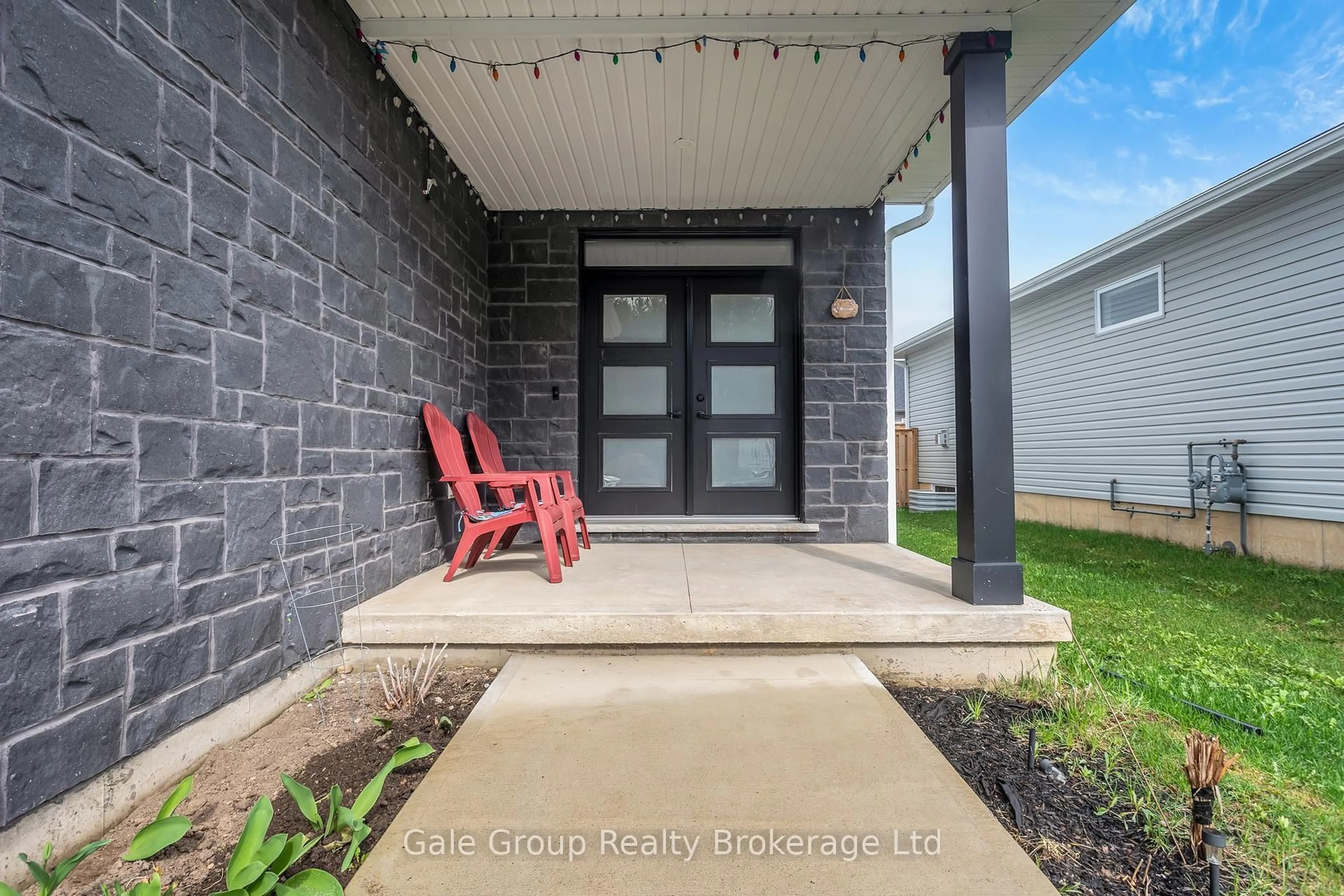 Unknown for 48 Cash Cres, Ingersoll Ontario N5C 0E2