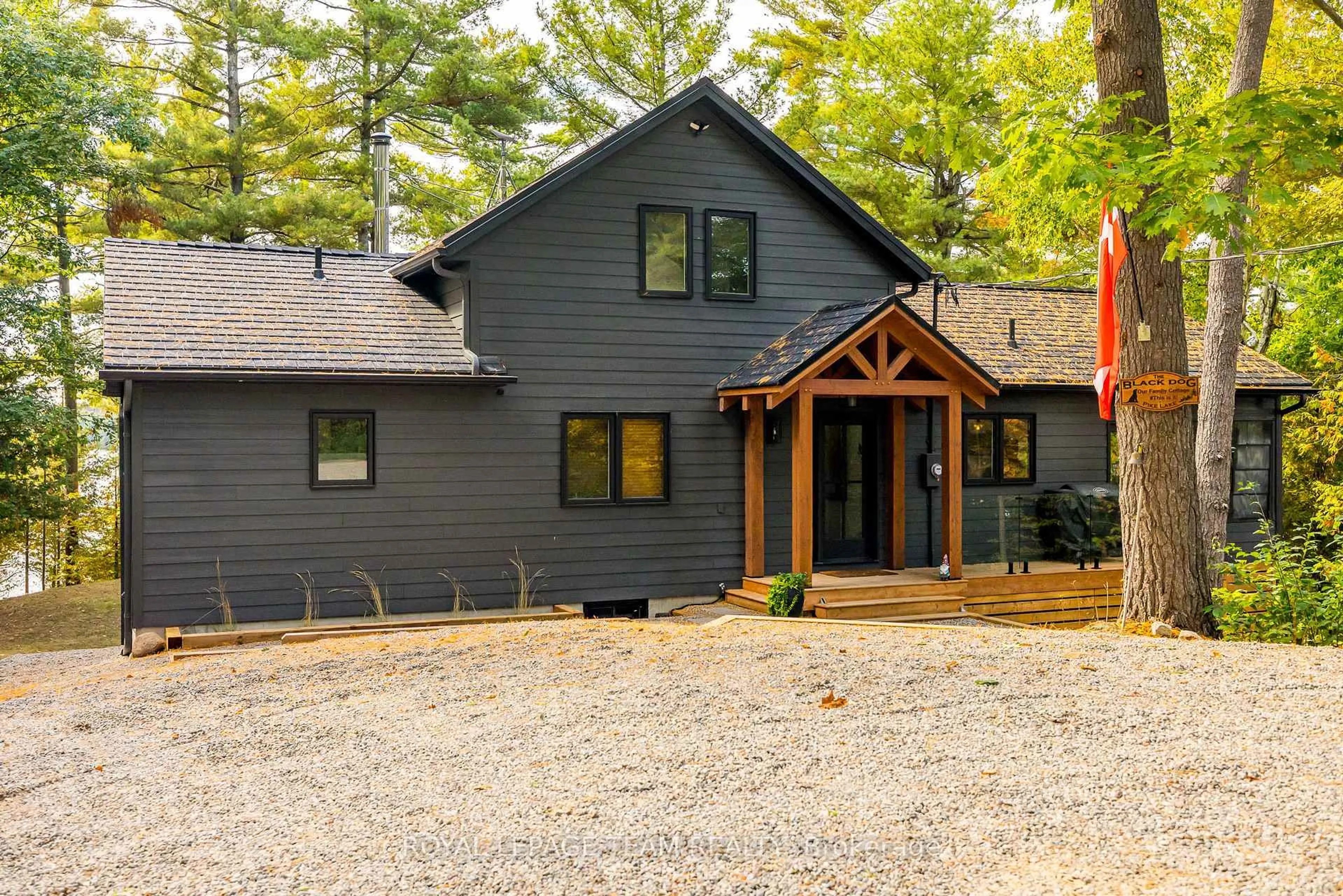 Home with vinyl exterior material, unknown for 998 PIKE LAKE RTE 16 Rd, Perth Ontario K7H 3C5