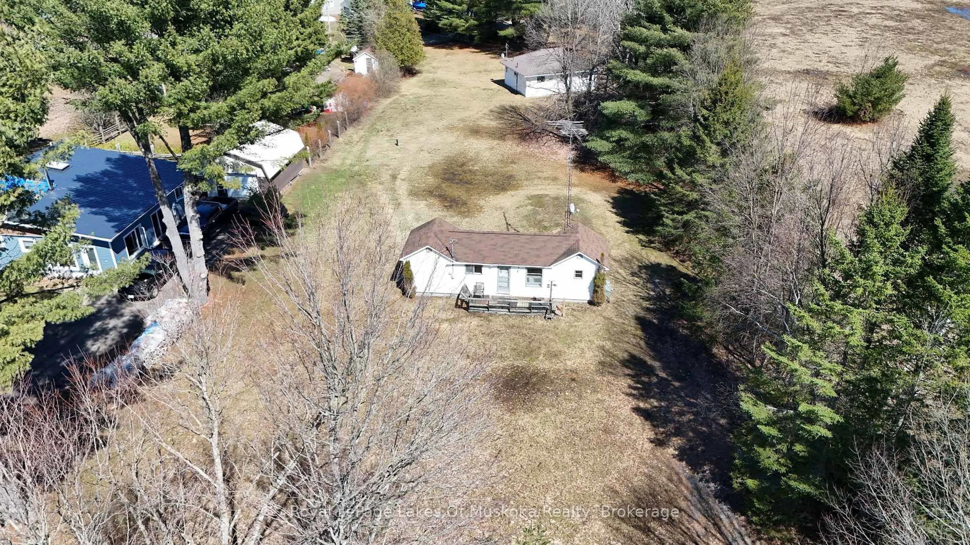 A pic from outside/outdoor area/front of a property/back of a property/a pic from drone, unknown for 1080 St. Peter's Rd, Algonquin Highlands Ontario K0M 2K0