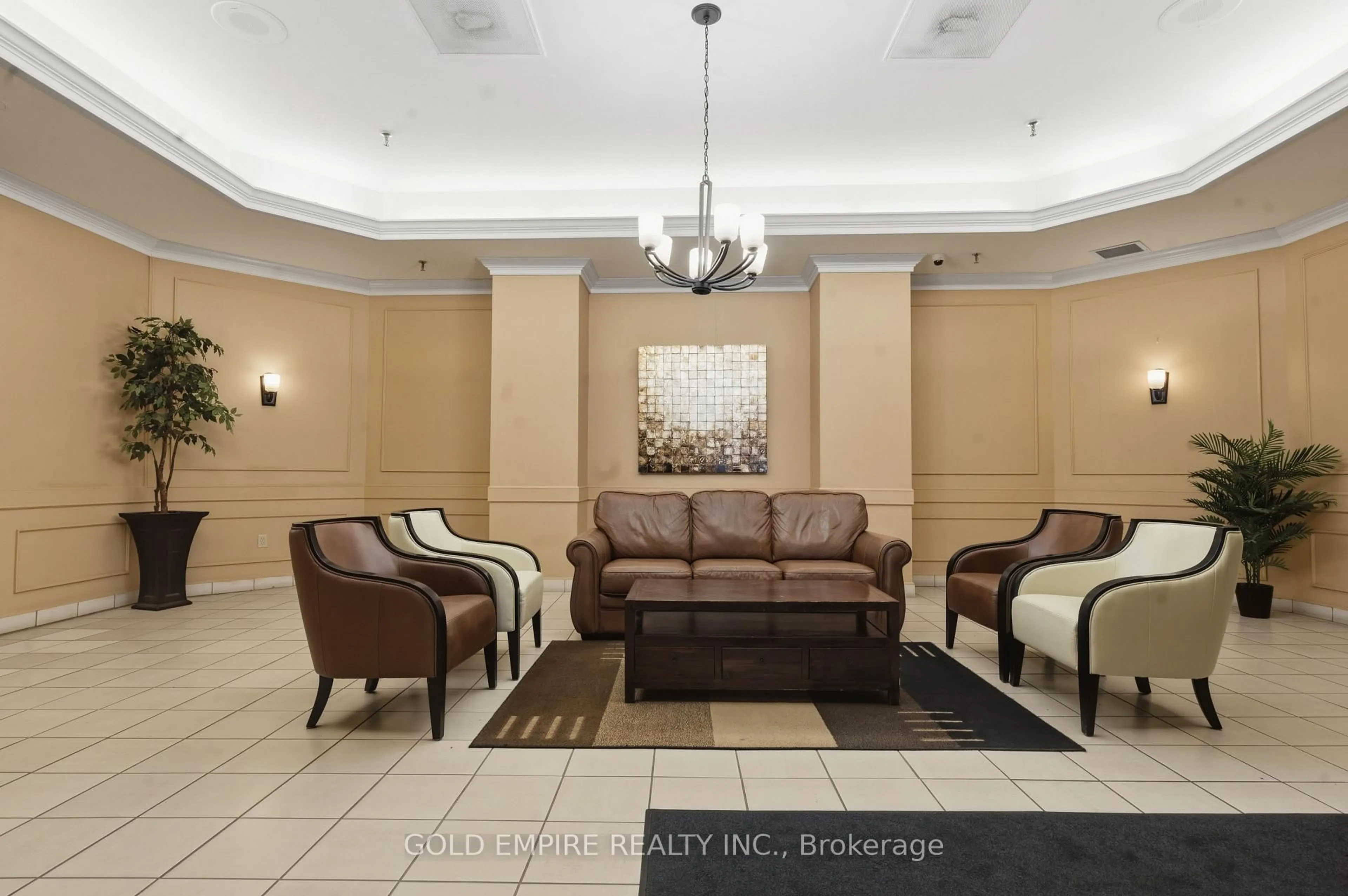 Lobby for 389 Dundas St #701, London East Ontario N6B 3L5