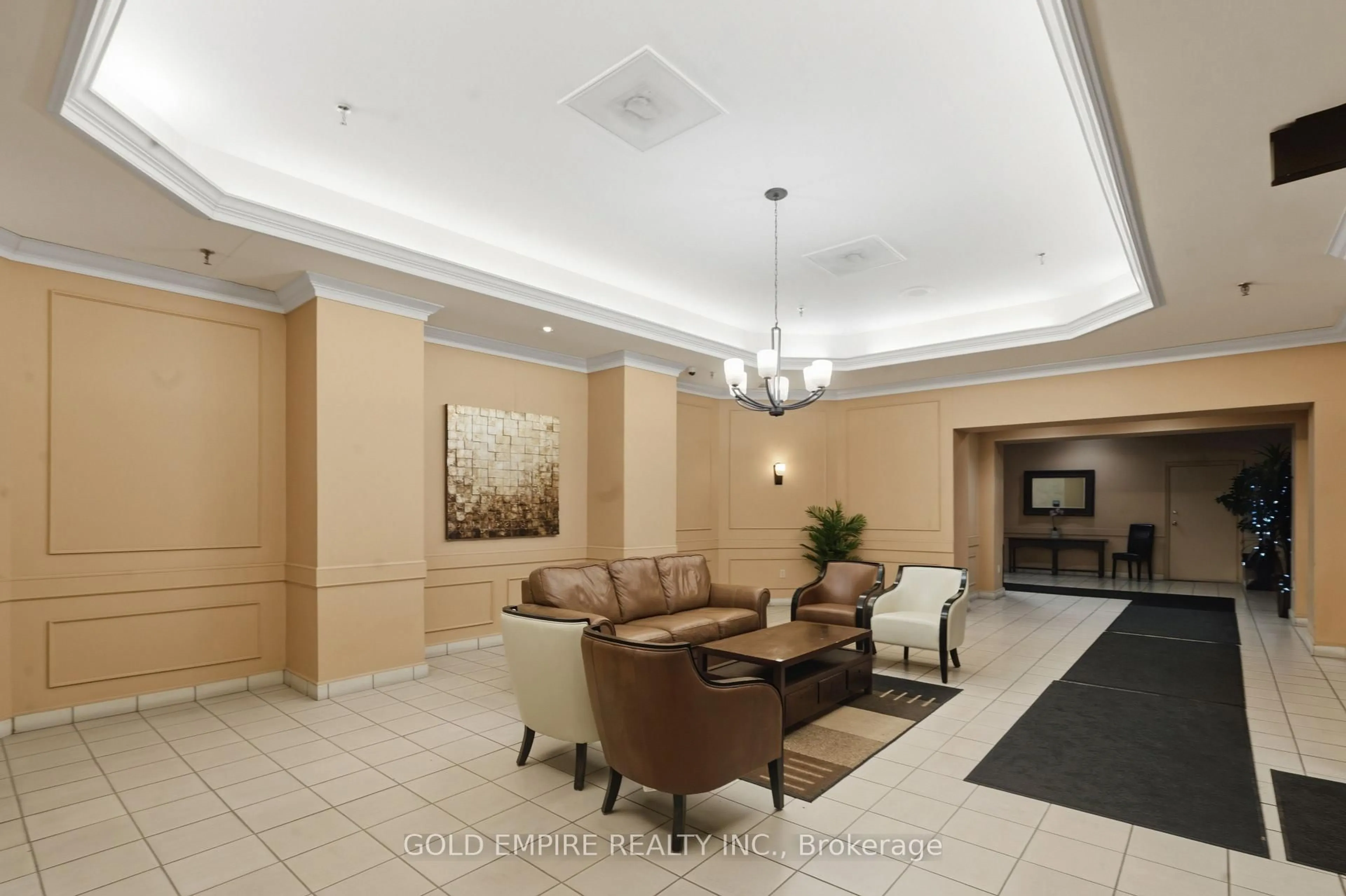 Lobby for 389 Dundas St #701, London East Ontario N6B 3L5