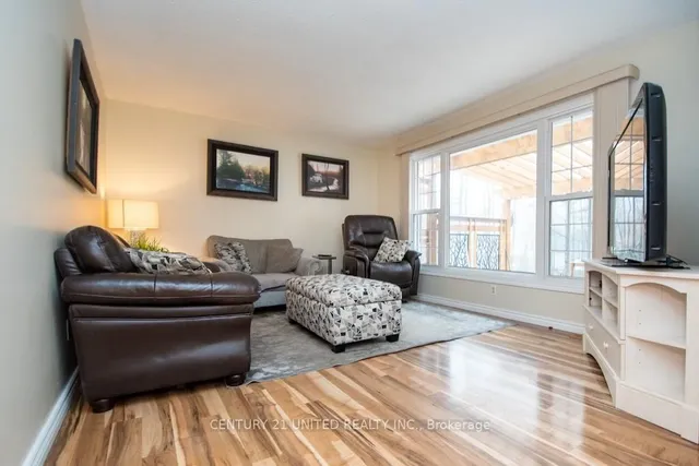 78 McFadden Rd, North Kawartha 5