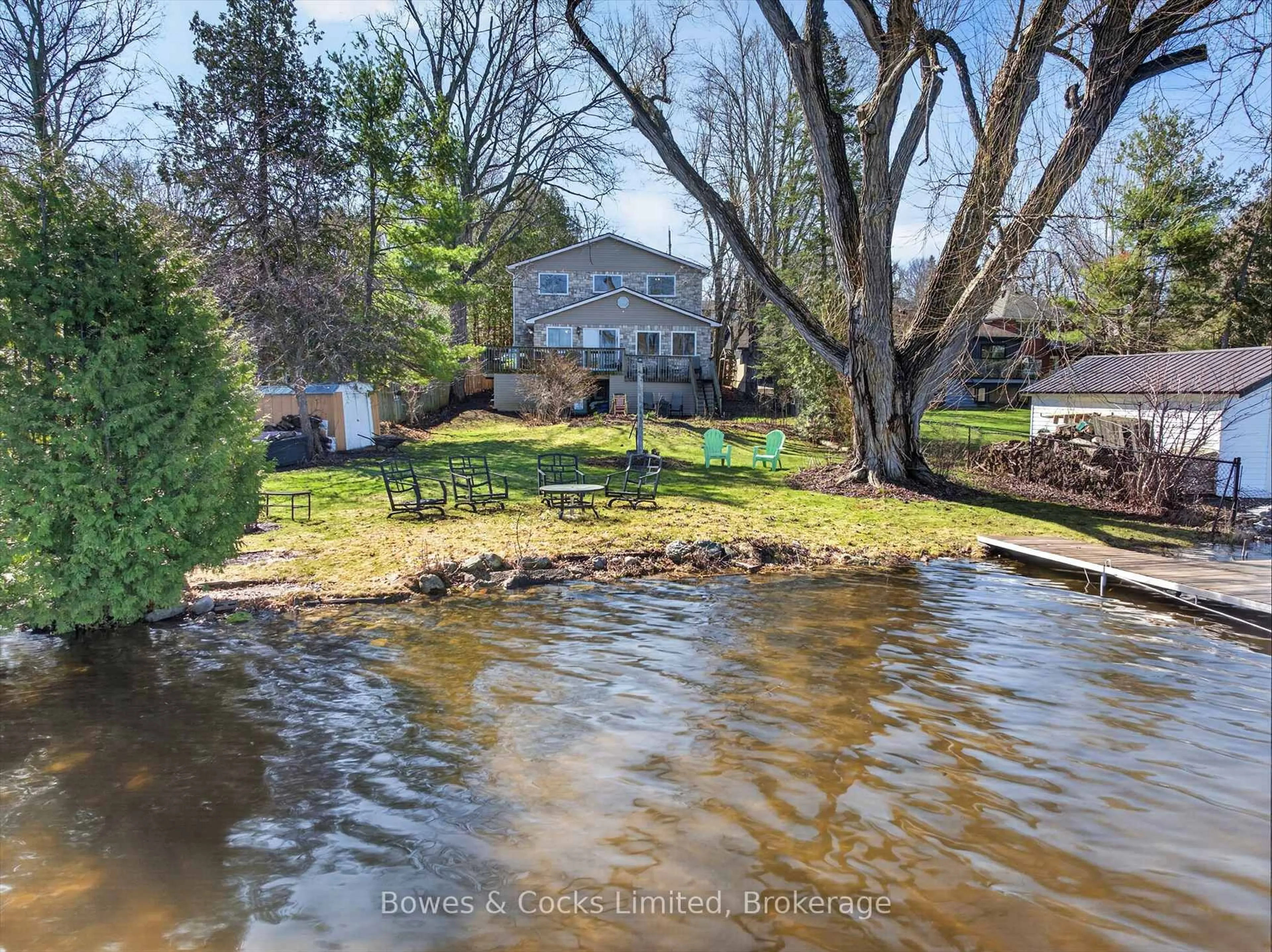 A pic from outside/outdoor area/front of a property/back of a property/a pic from drone, water/lake/river/ocean view for 122 Maryland Dr, Selwyn Ontario K9J 0C5