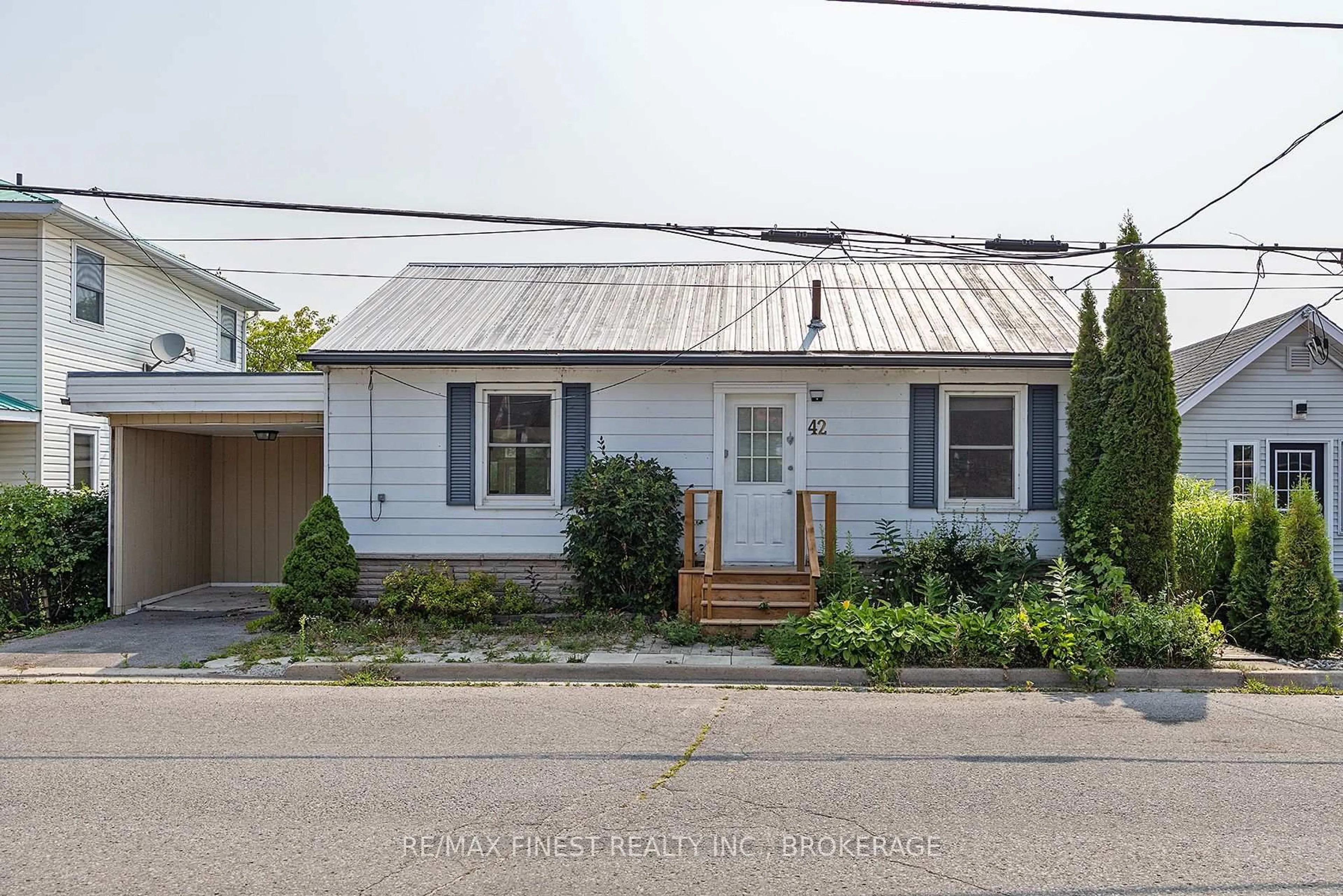 Unknown for 42A HILL St, Prince Edward County Ontario K0K 2T0