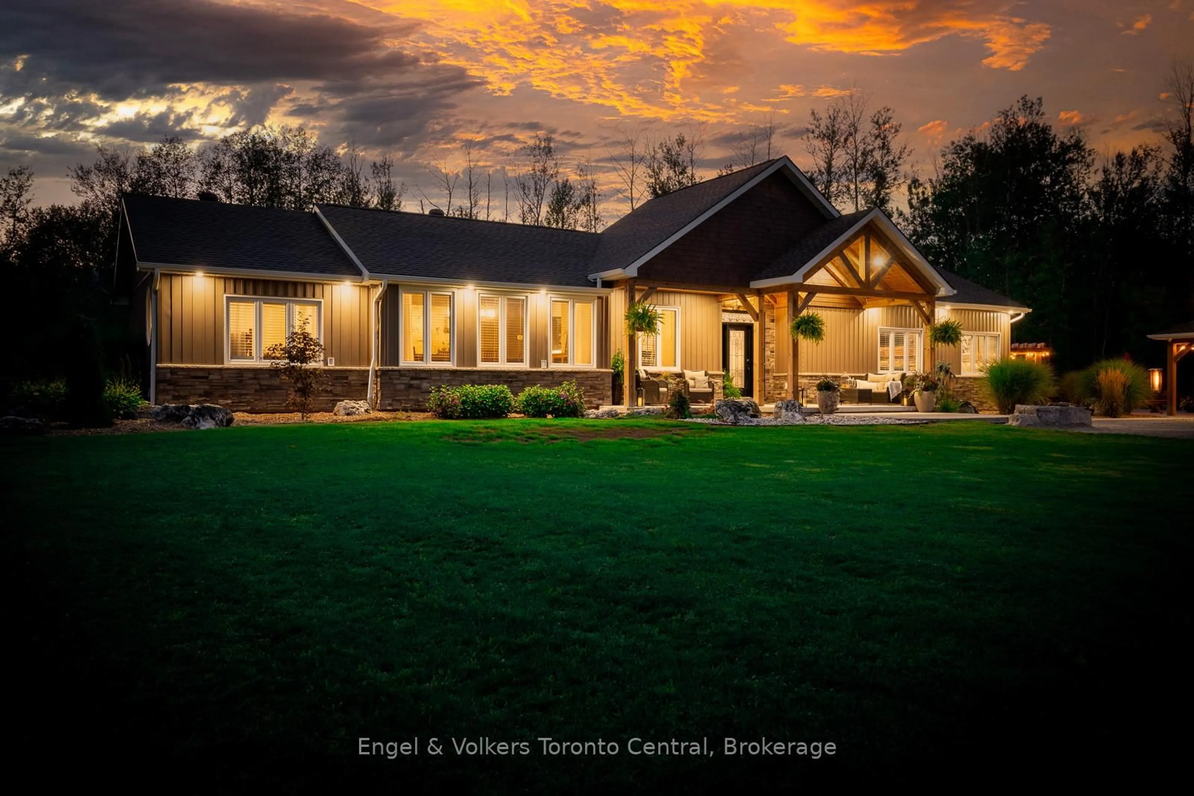 Unknown for 242 SOMERS St, Georgian Bluffs Ontario N4K 6V5