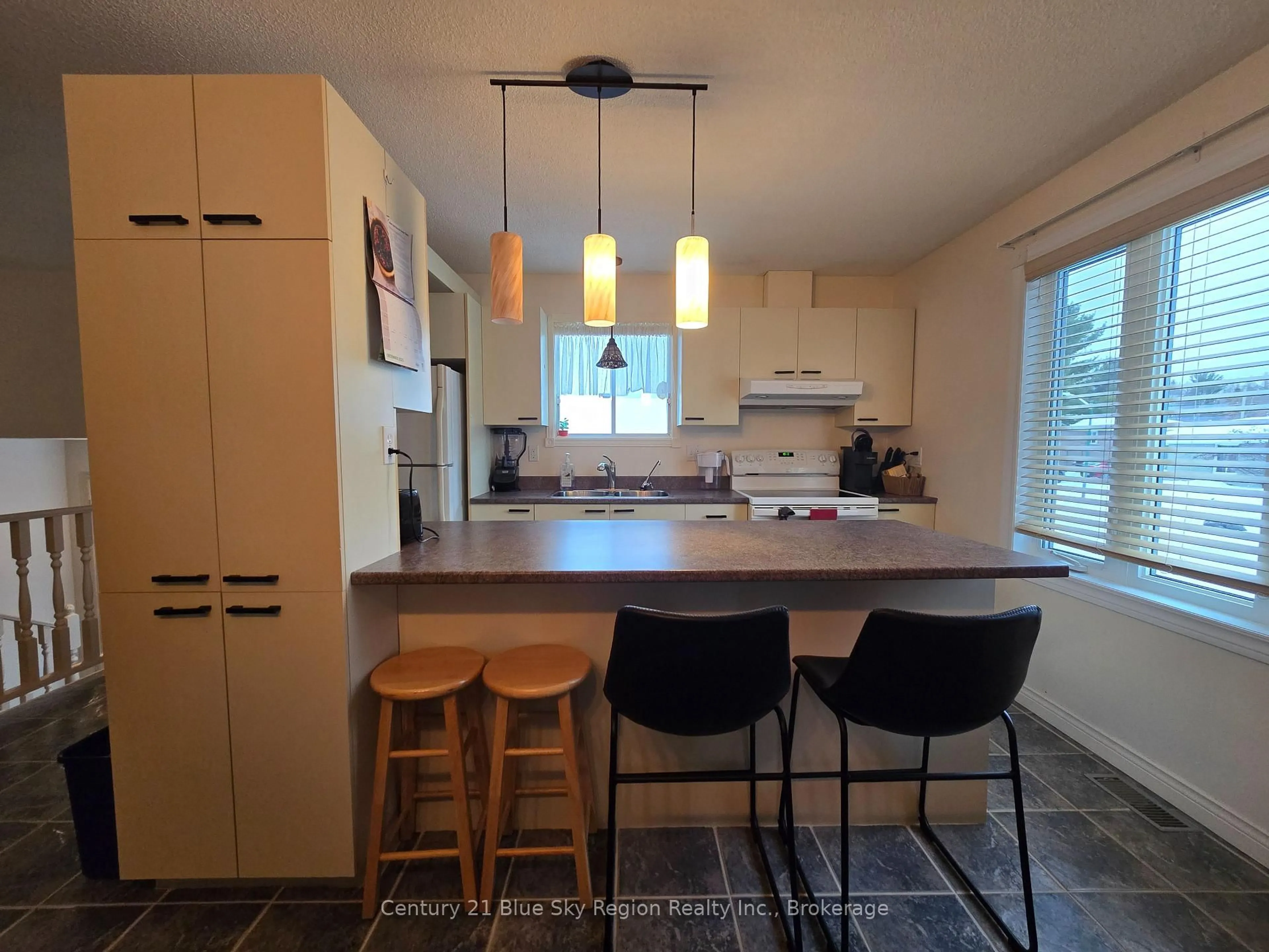 Open concept kitchen, unknown for 441 Mageau St, West Nipissing Ontario P2B 3G5