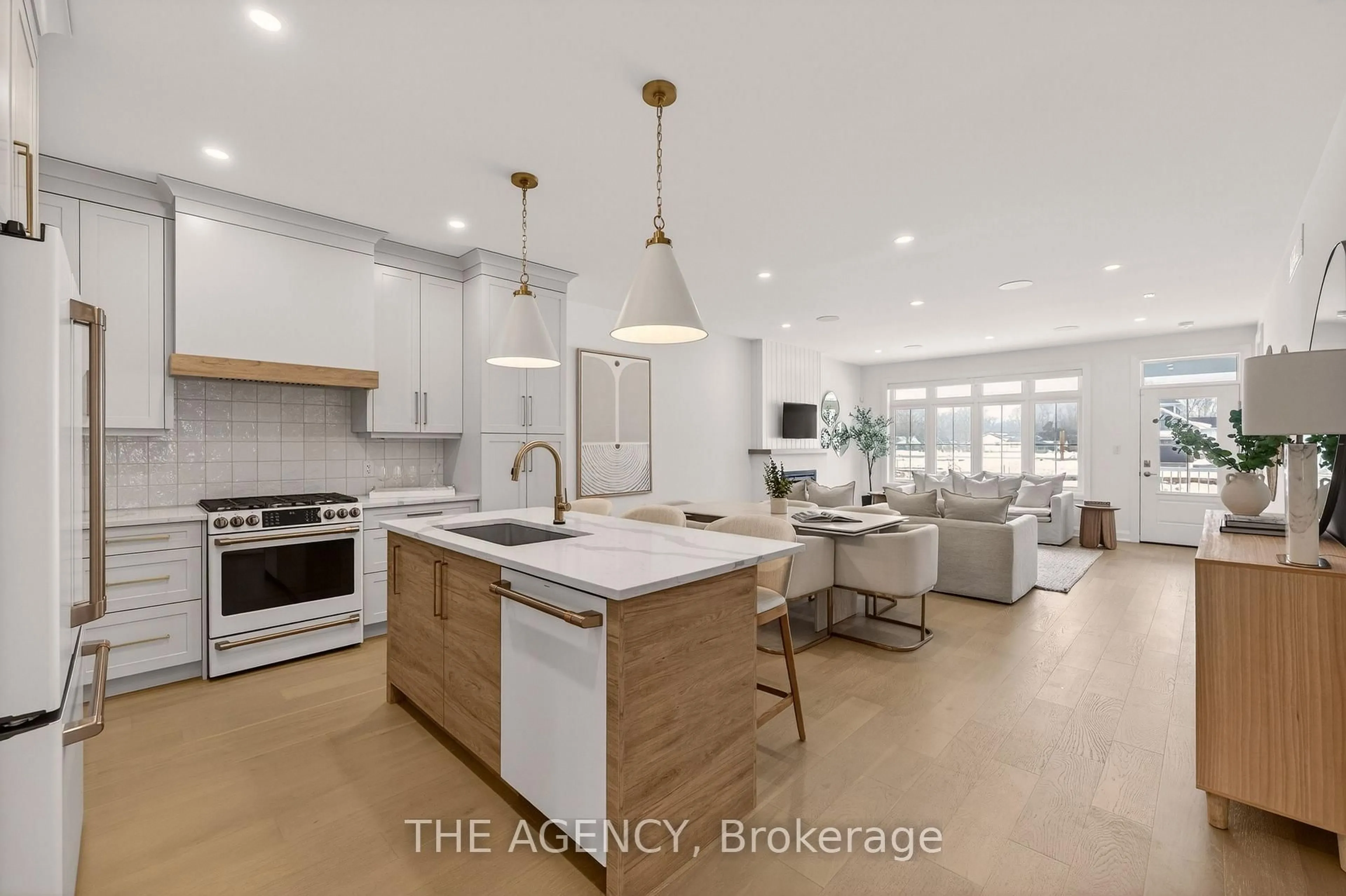 Open concept kitchen, unknown for 574 Seneca Dr #70F, Fort Erie Ontario L2A 1C2