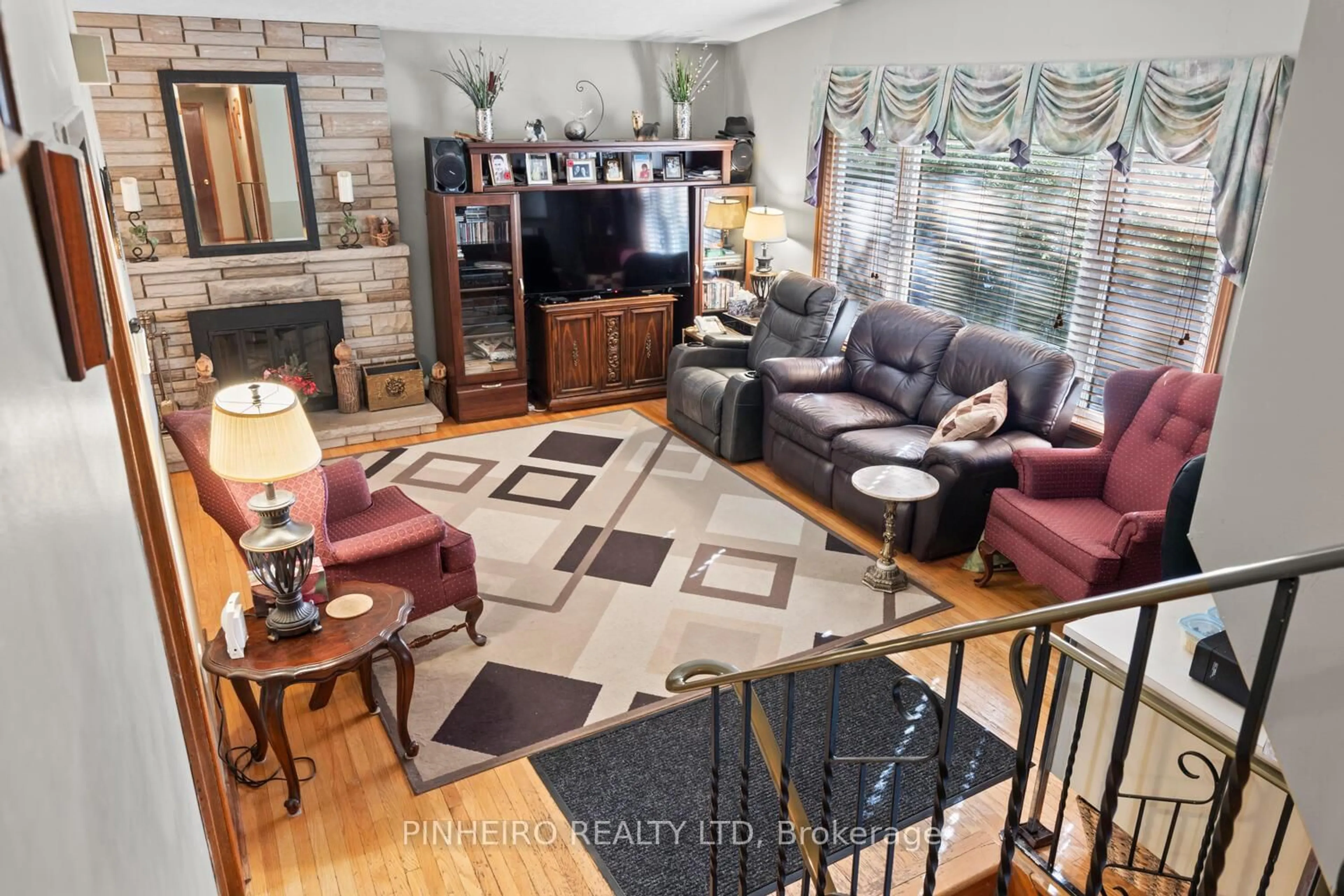 Living room with furniture, unknown for 6 Oregon Rd, London South Ontario N5Z 4B9