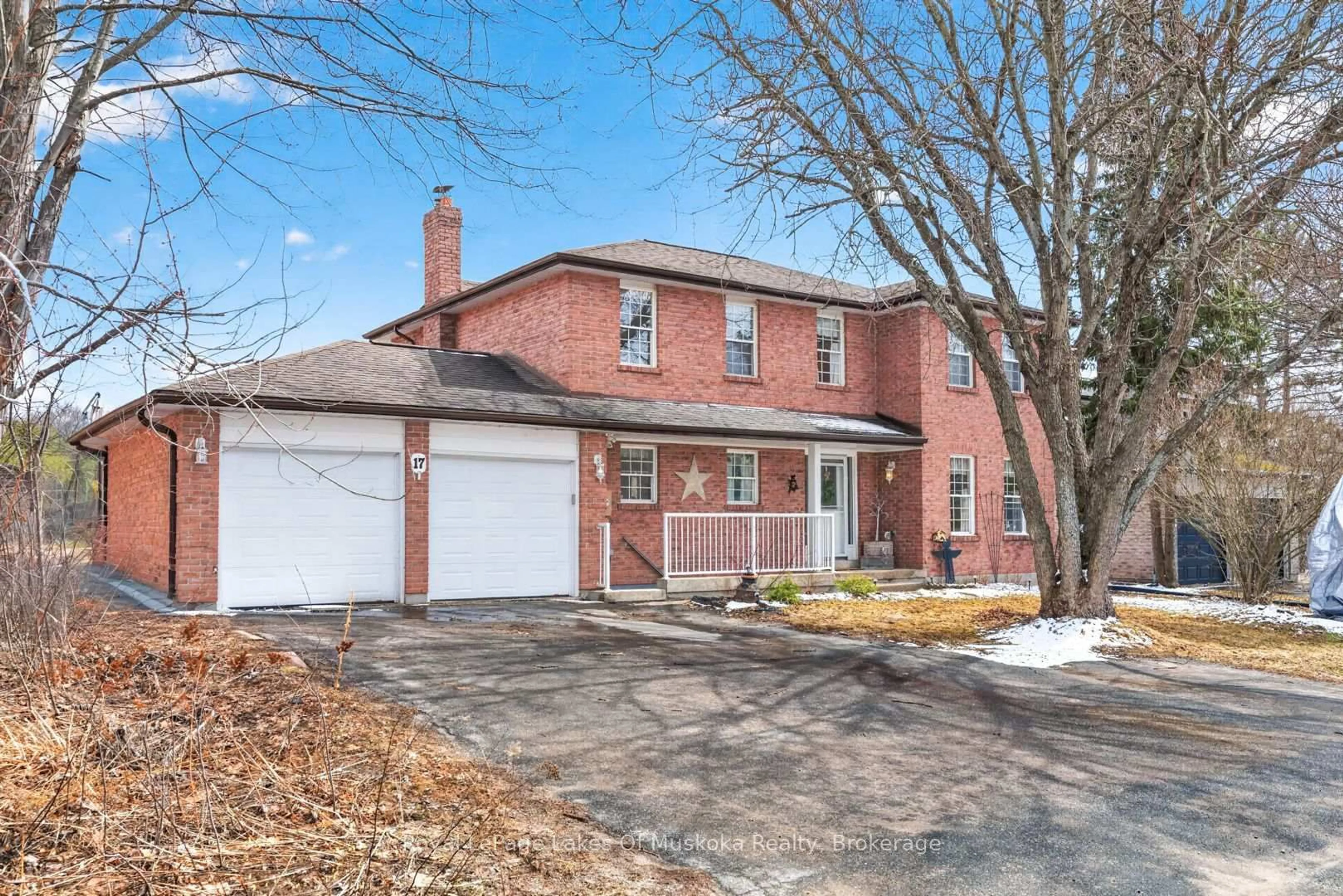 Home with brick exterior material, street for 17 Silverwood Dr, Huntsville Ontario P1H 1N1