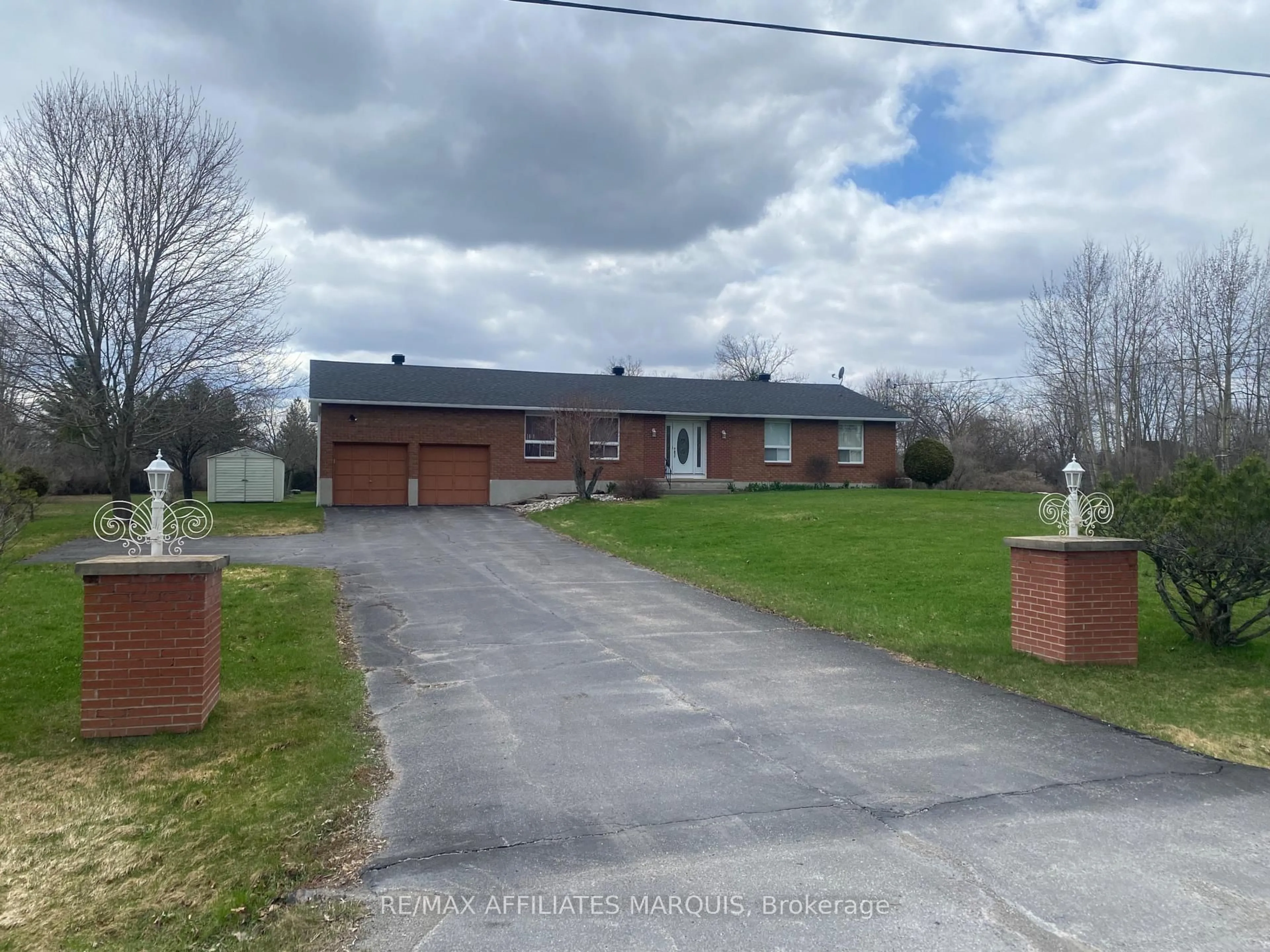 A pic from outside/outdoor area/front of a property/back of a property/a pic from drone, street for 266 Harper Condie Rd Rd, Smiths Falls Ontario K7A 4S6