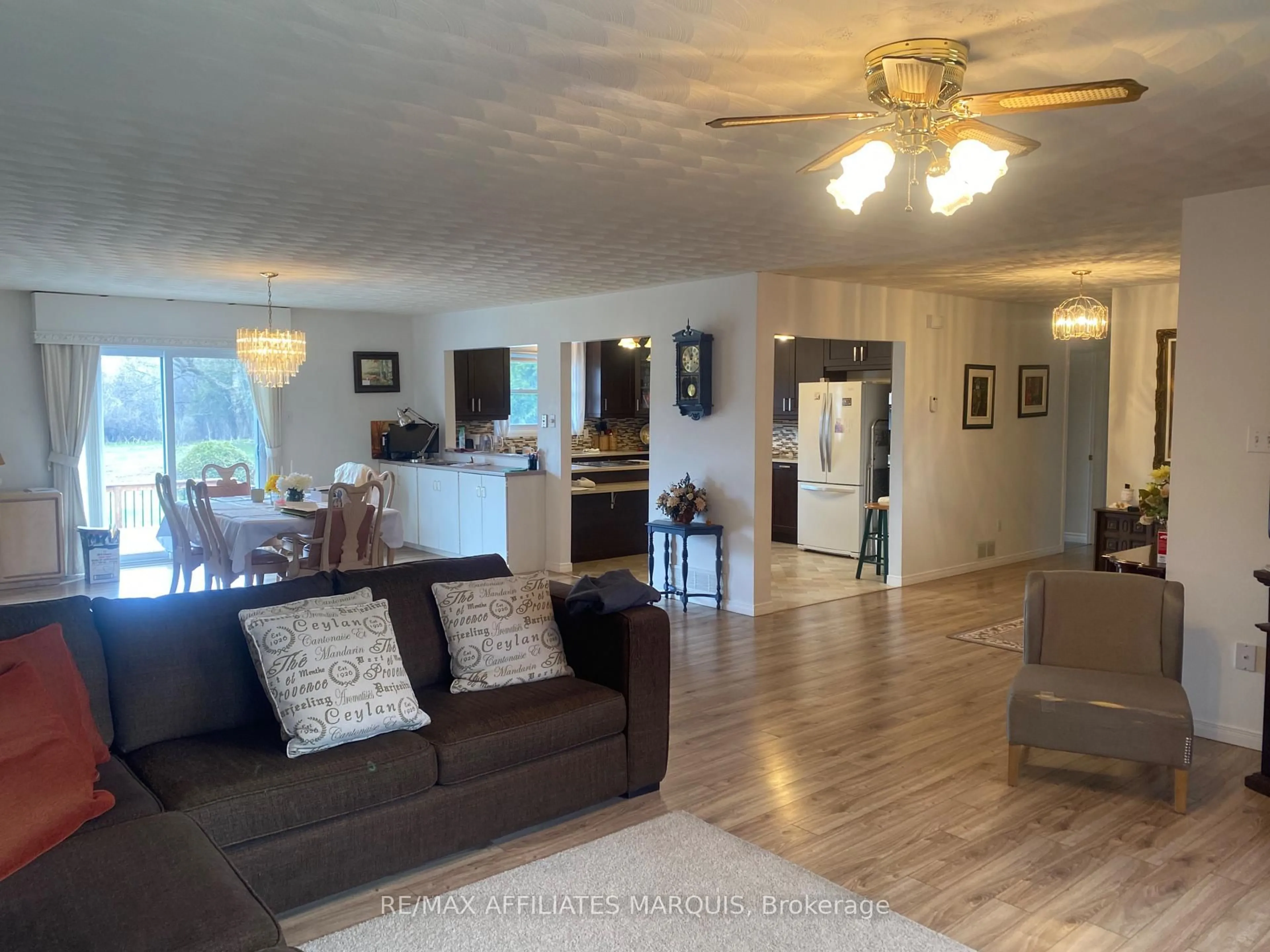 Living room with furniture, wood/laminate floor for 266 Harper Condie Rd Rd, Smiths Falls Ontario K7A 4S6