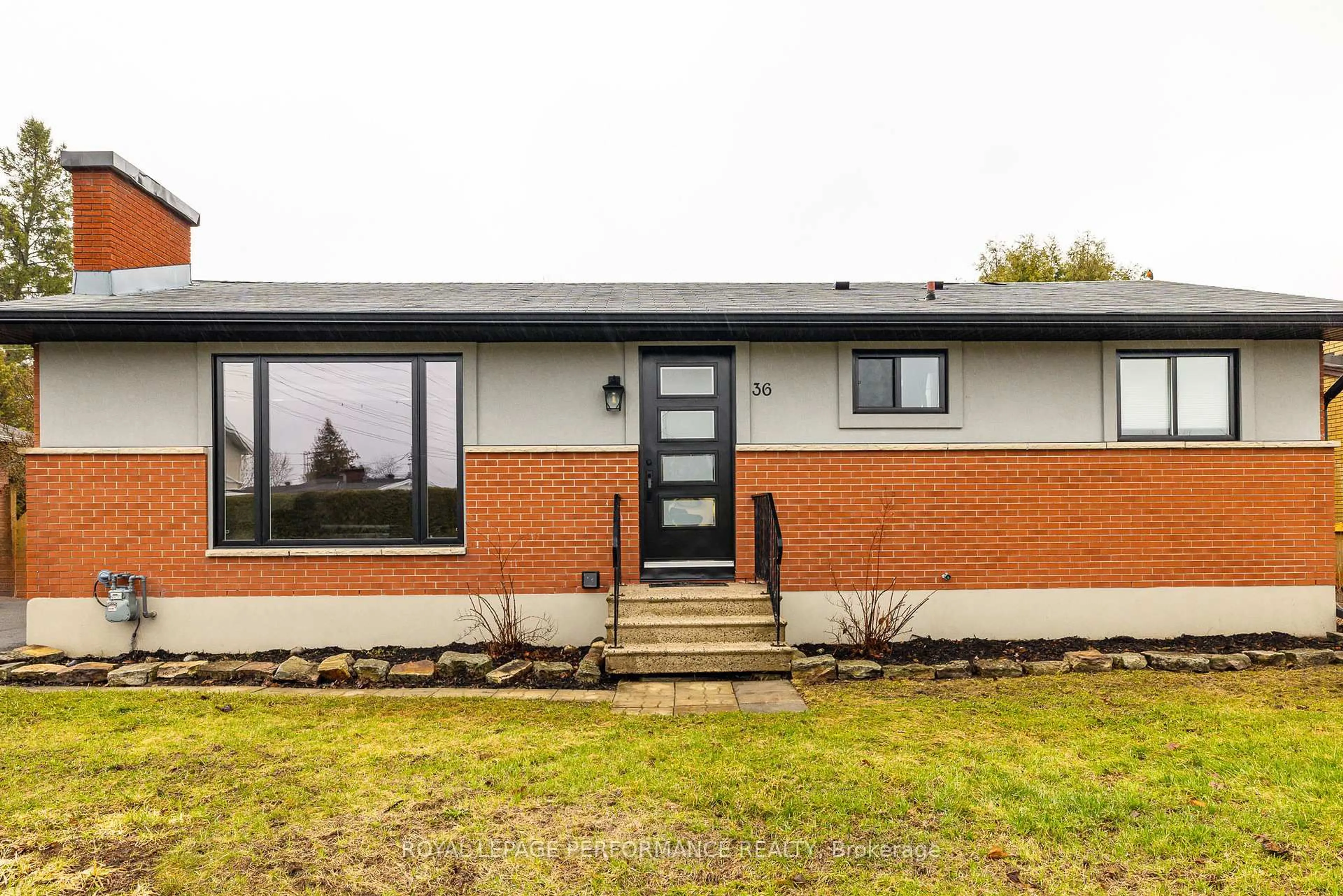 Home with brick exterior material, unknown for 36 Largo Cres, Ottawa Ontario K2G 3C7
