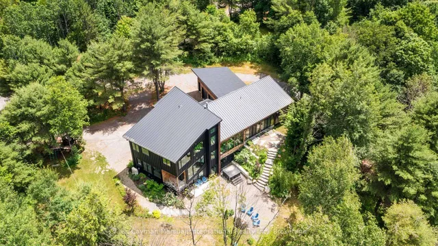 1016 Zoe Lane, Bracebridge