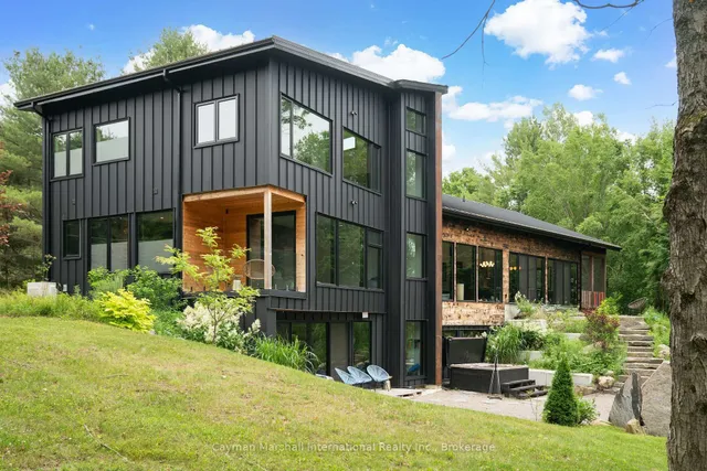 1016 Zoe Lane, Bracebridge 2