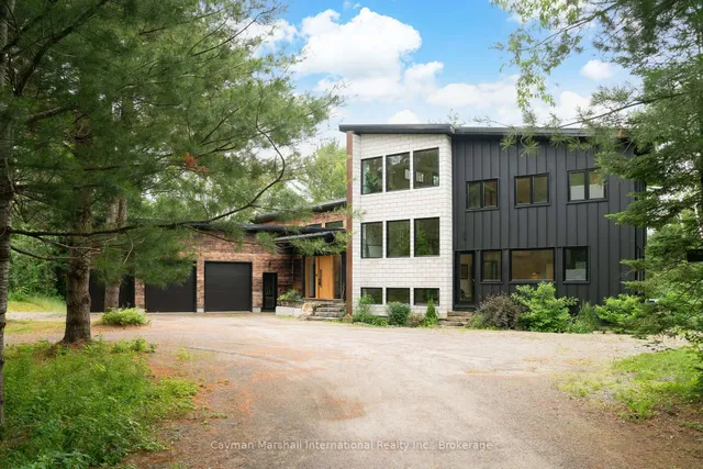 1016 Zoe Lane, Bracebridge 3