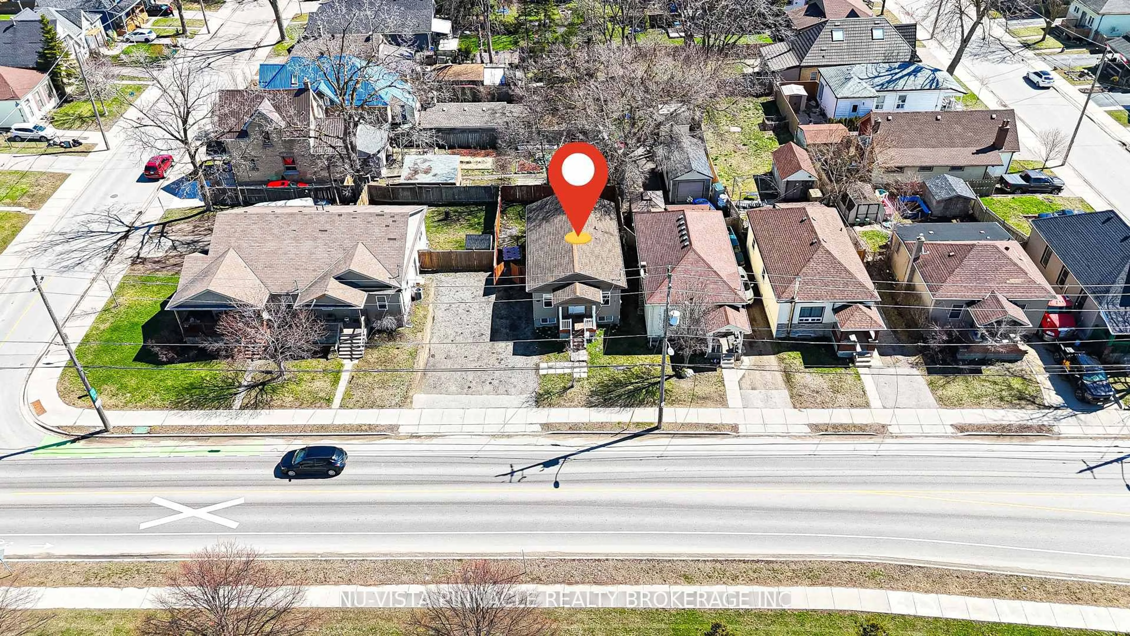 A pic from outside/outdoor area/front of a property/back of a property/a pic from drone, street for 434 Egerton St, London East Ontario N5W 3Z4