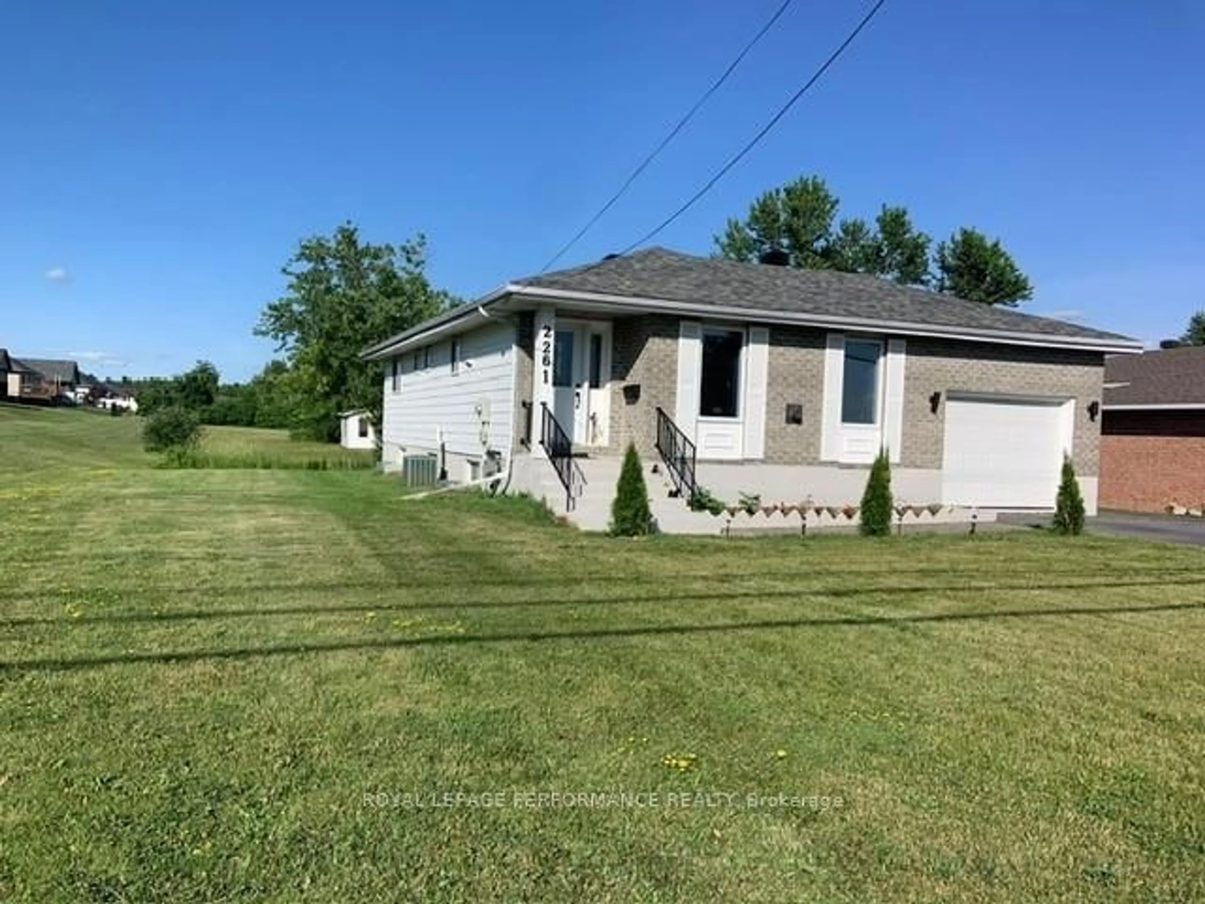 A pic from outside/outdoor area/front of a property/back of a property/a pic from drone, street for 2261 Pitt St, Cornwall Ontario K6K 1A4