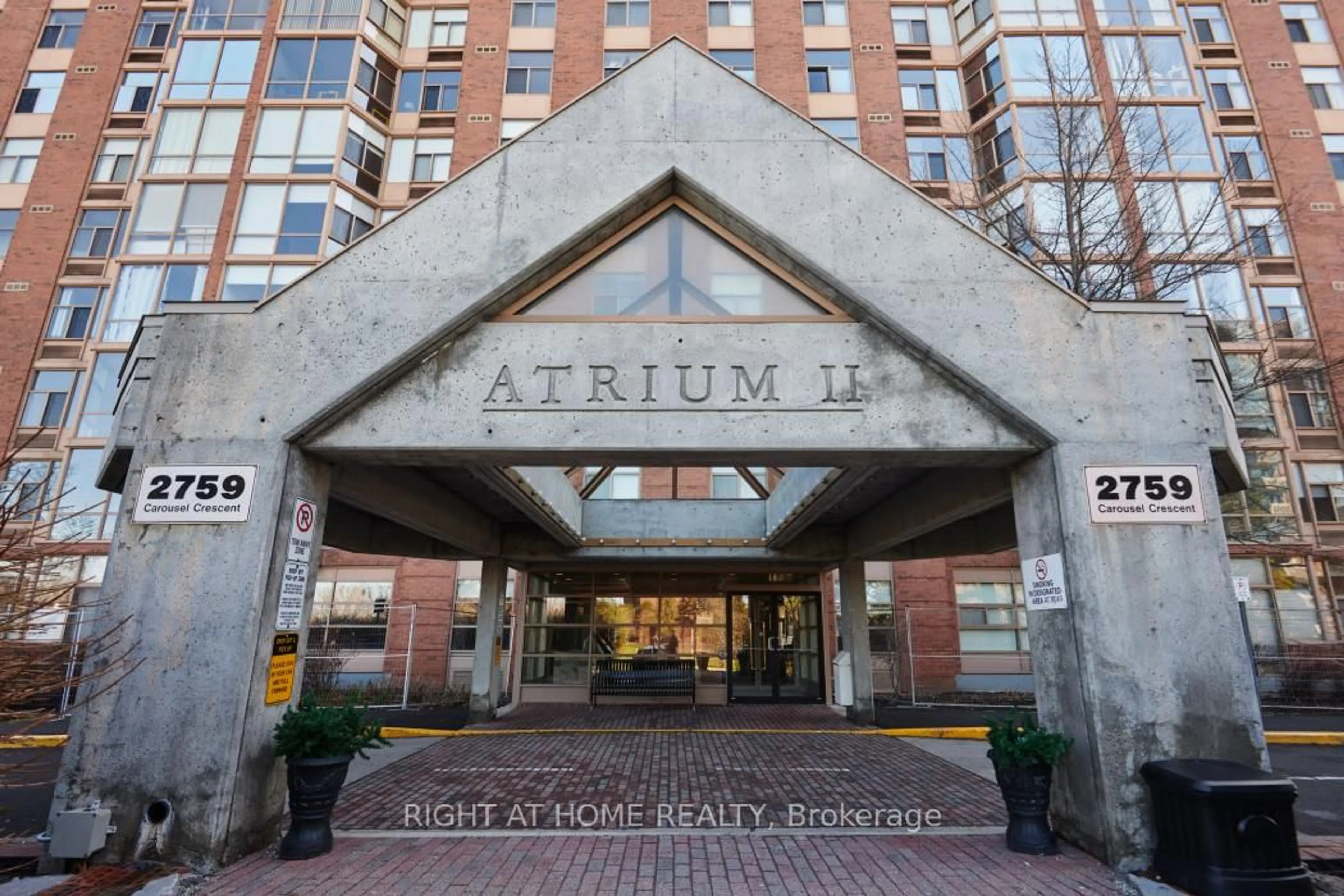 Unknown for 2759 Carousel Cres #909, Ottawa Ontario K1T 2N5