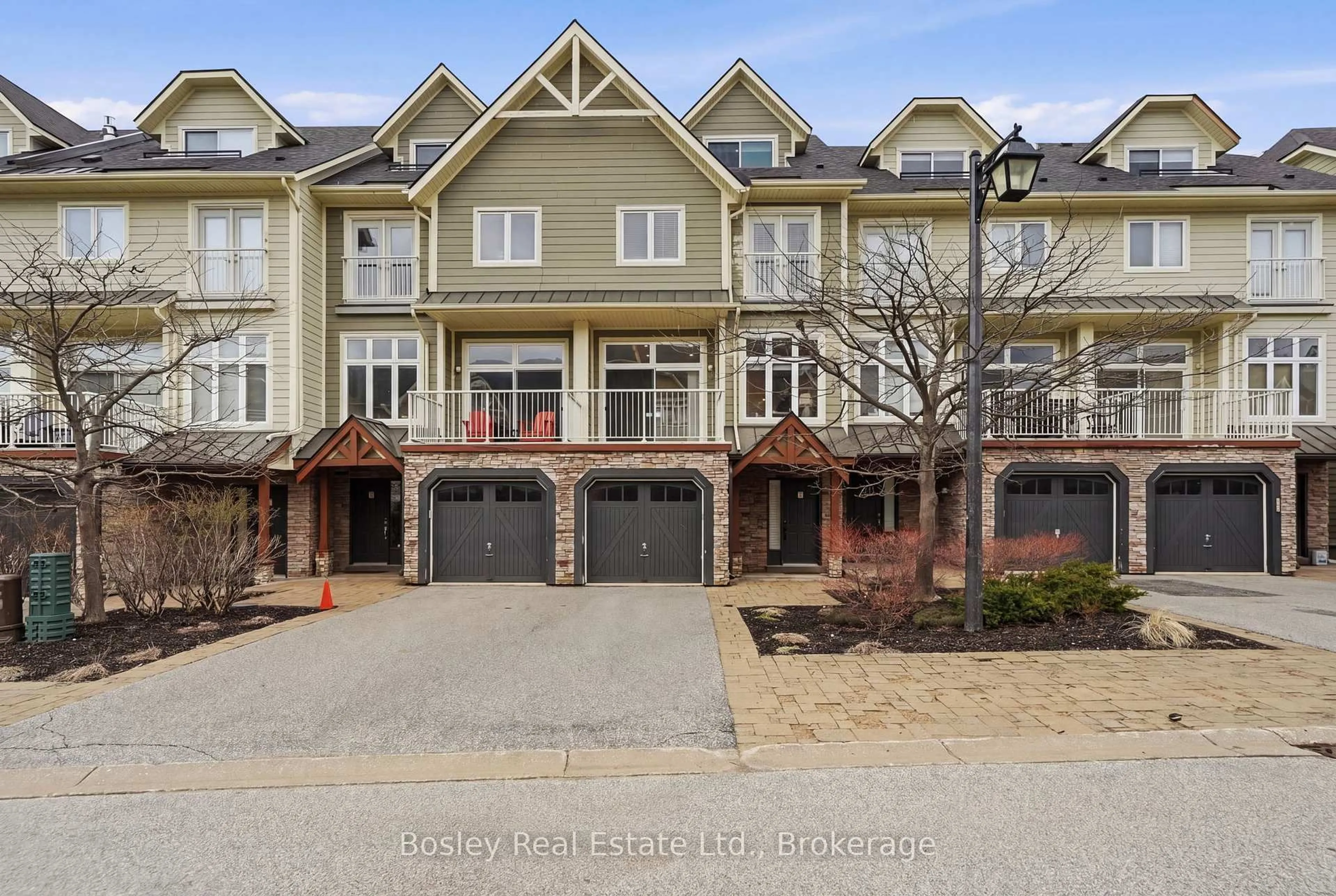 A pic from outside/outdoor area/front of a property/back of a property/a pic from drone, street for 104 Farmgate Rd #8, Blue Mountains Ontario L9Y 0L7