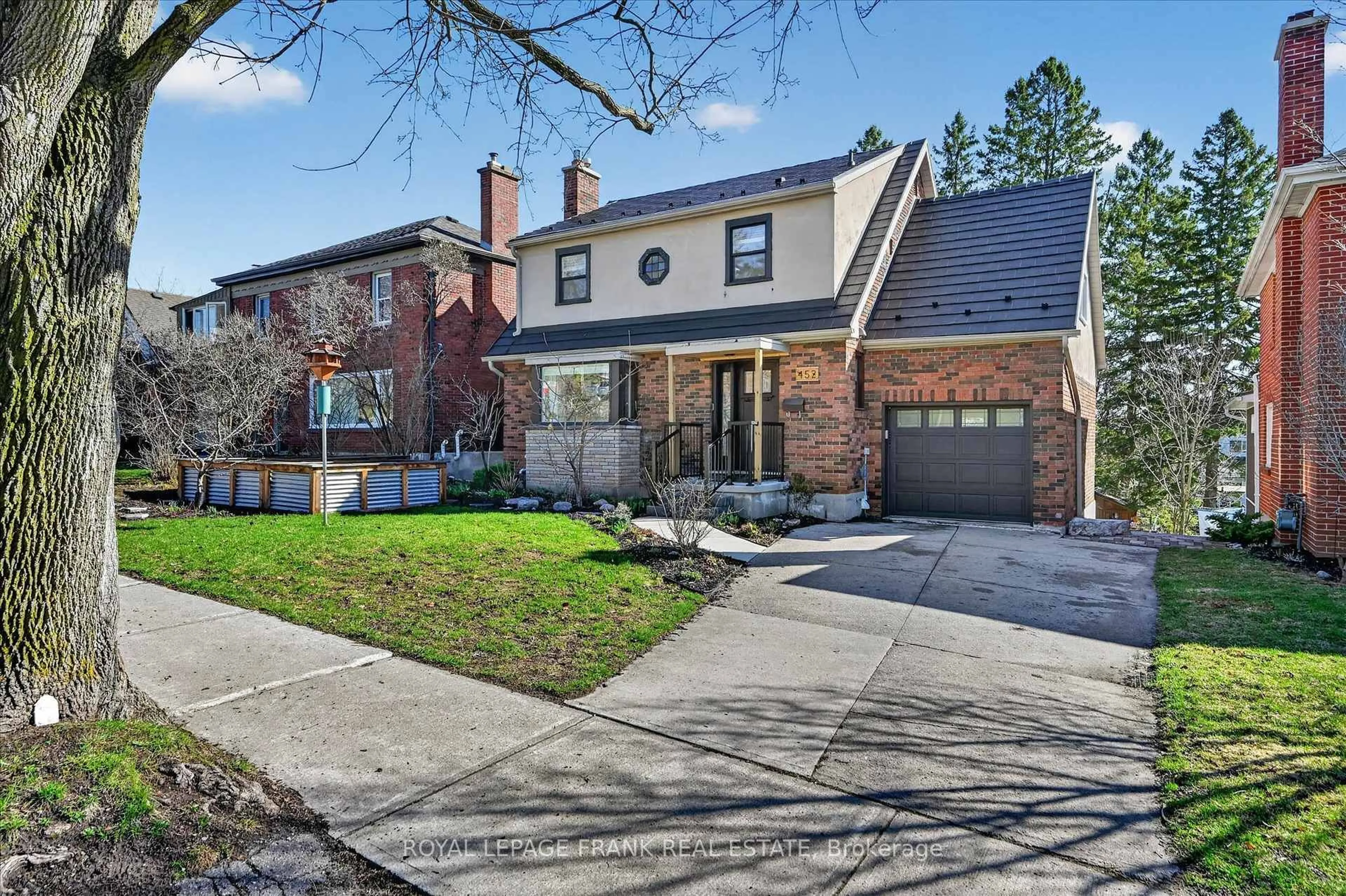 Home with brick exterior material, street for 452 Gordon Ave, Peterborough Ontario K9J 6G5