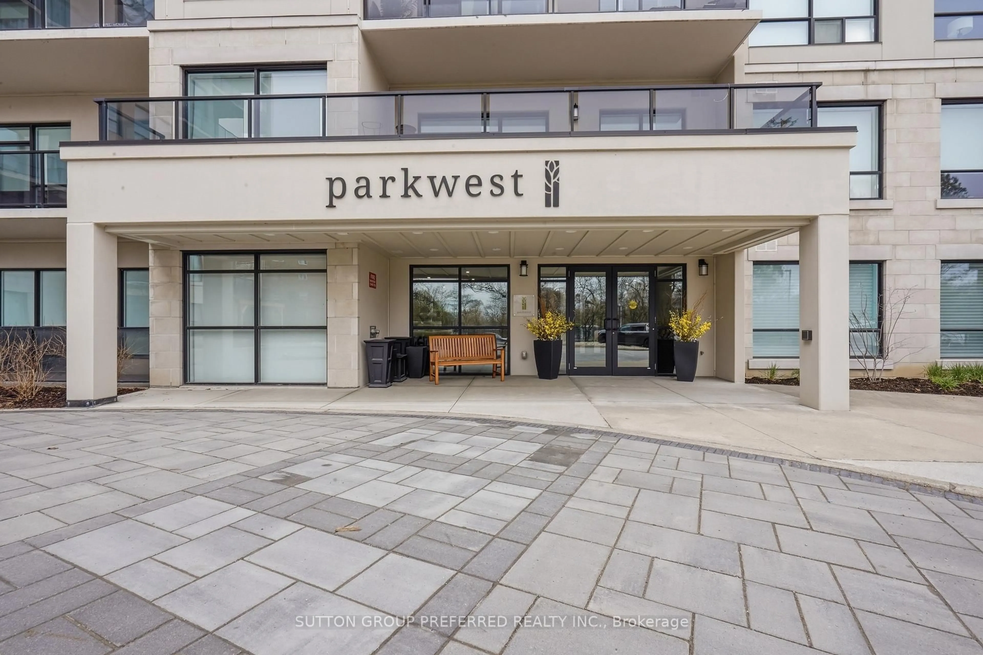 Unknown for 1200 Commissioners Rd #401, London South Ontario N6K 1C7