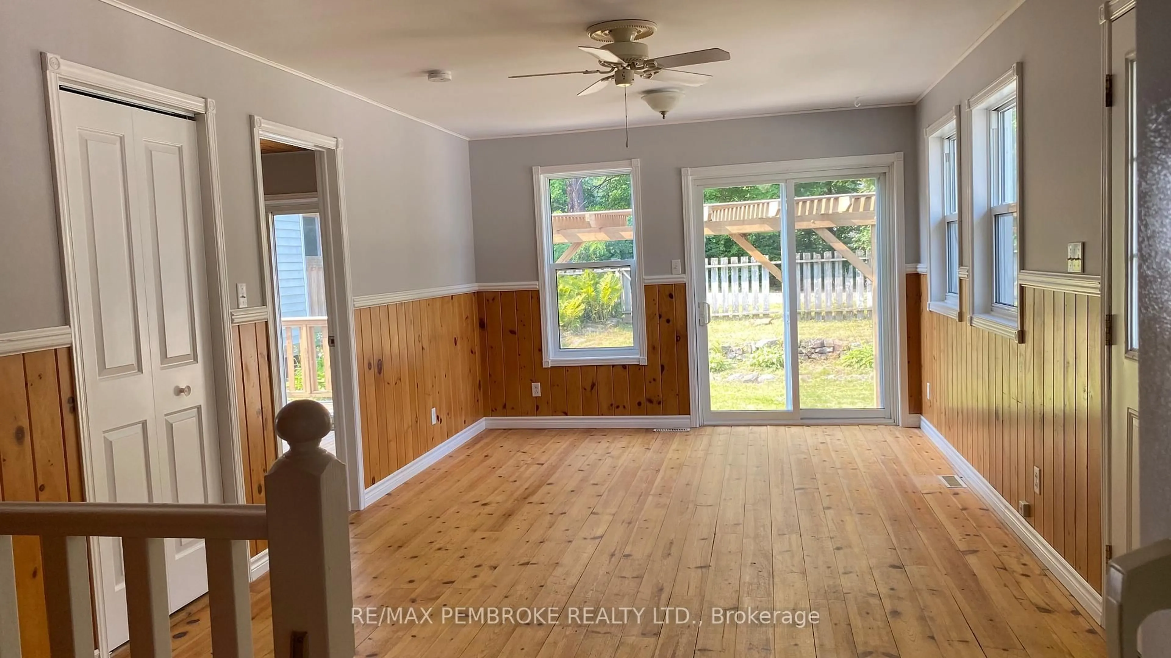 A pic of a room for 53 Huron St, Deep River Ontario K0J 1P0