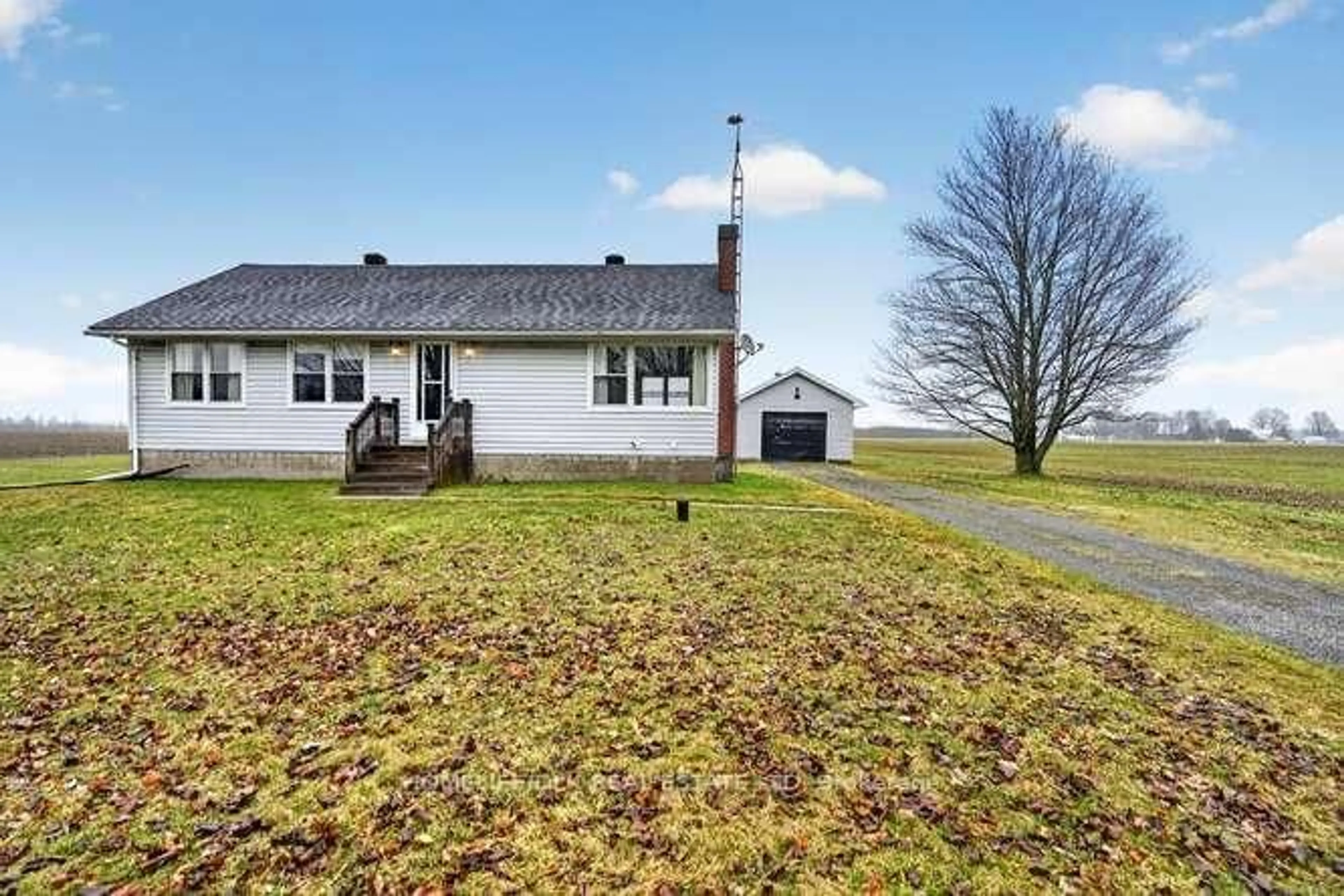 A pic from outside/outdoor area/front of a property/back of a property/a pic from drone, unknown for 114 Purvis St, Elizabethtown-Kitley Ontario K0E 1M0